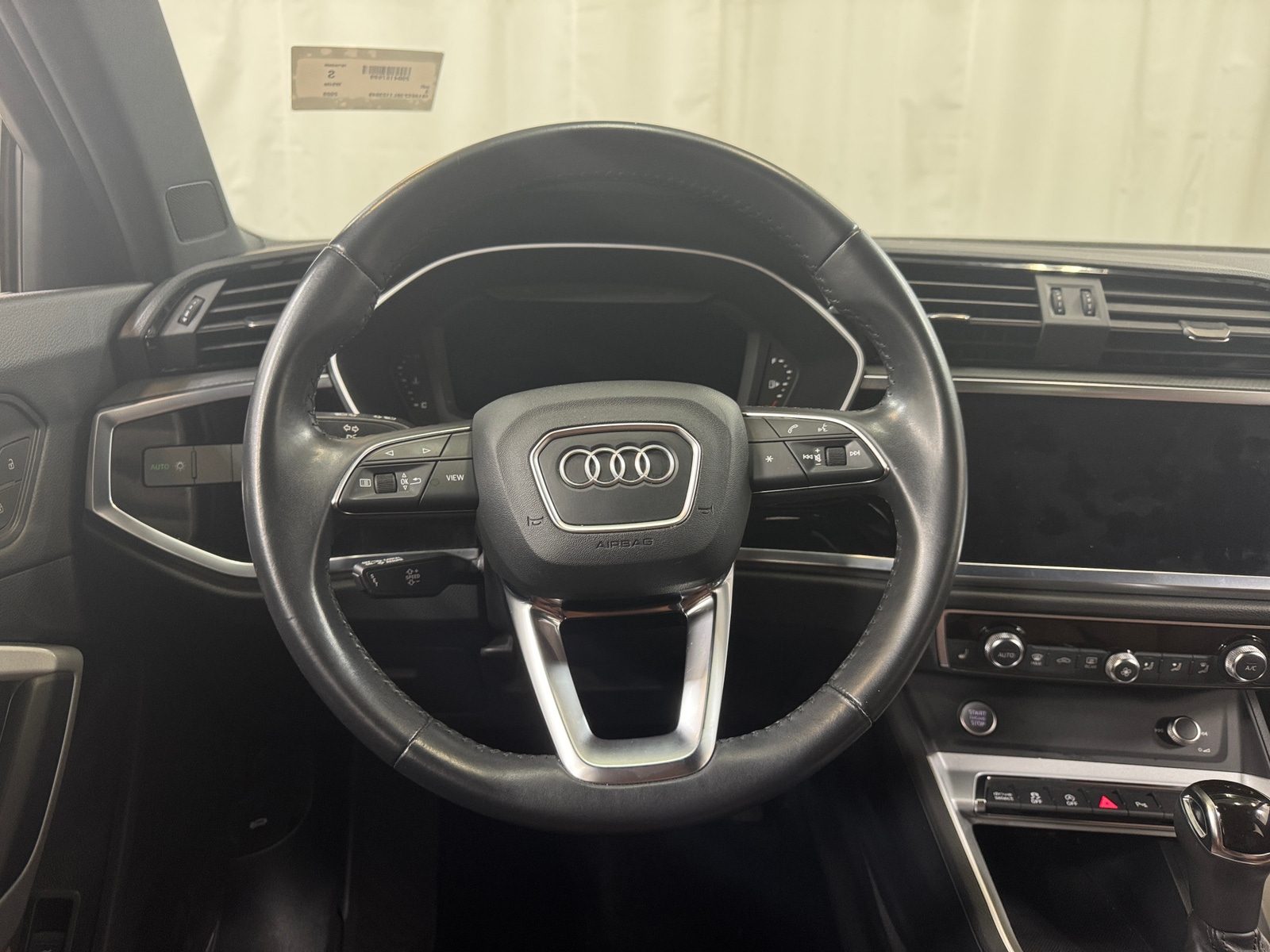 Thumbnail: 2020 Audi Q3 - 4