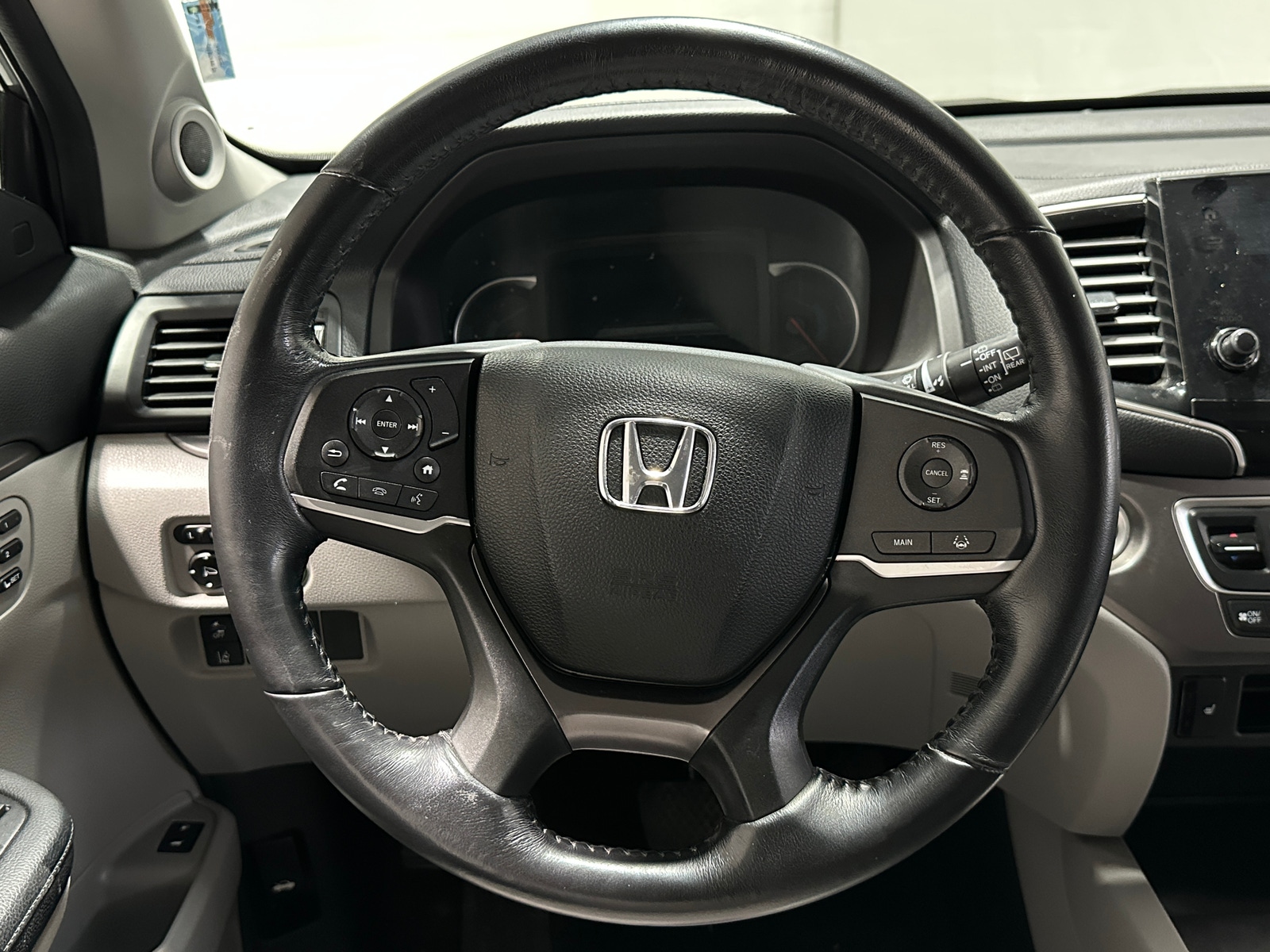 Thumbnail: 2019 Honda Pilot - 4