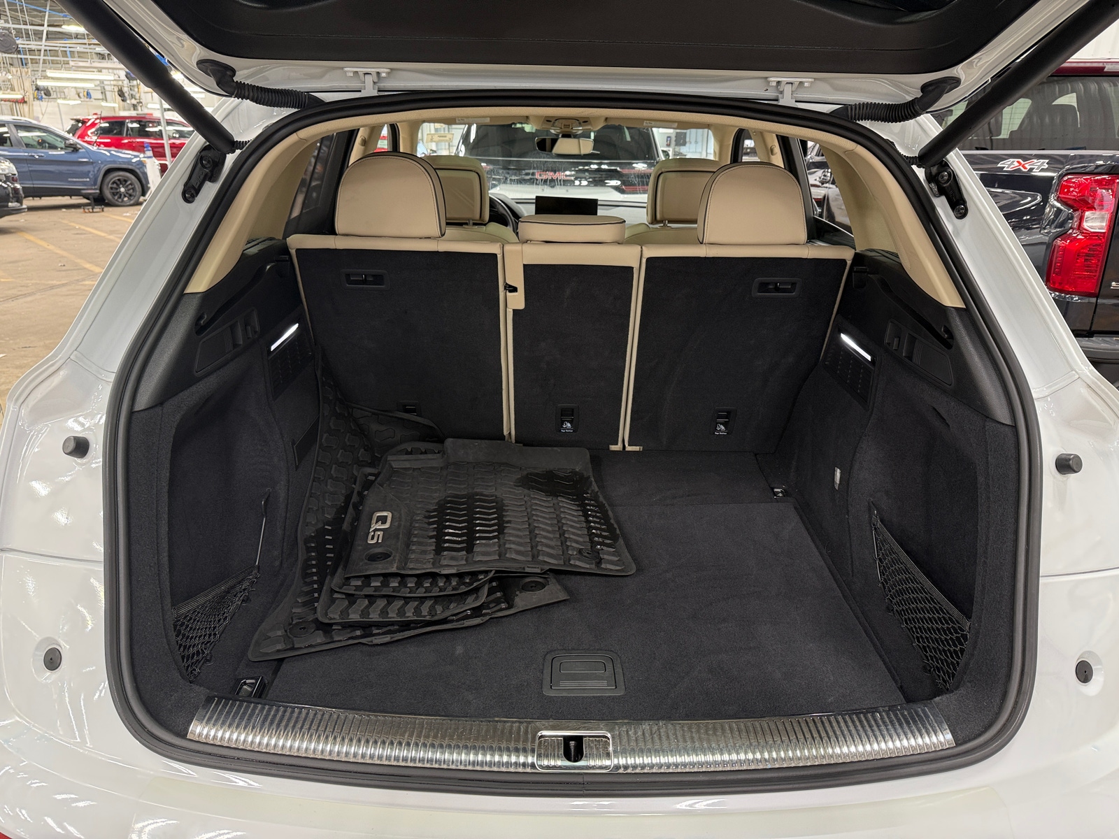 Thumbnail: 2021 Audi Q5 - 6