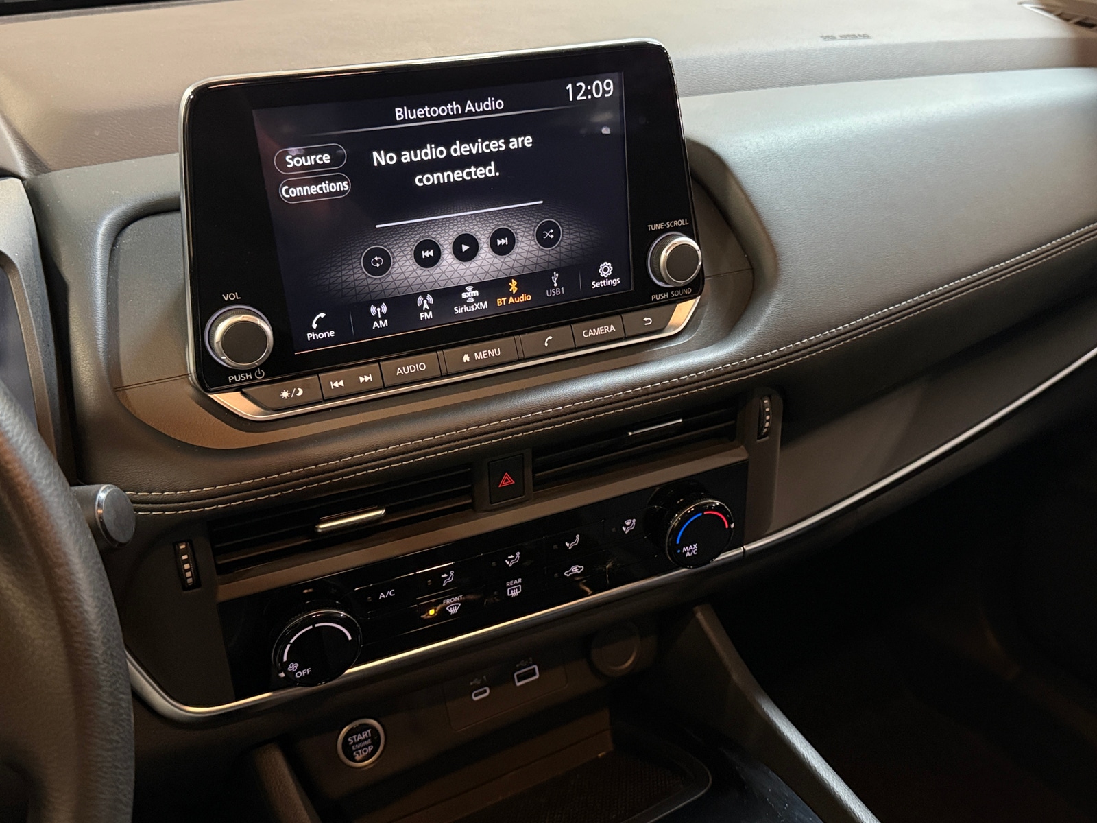 Thumbnail: 2023 Nissan Rogue - 4