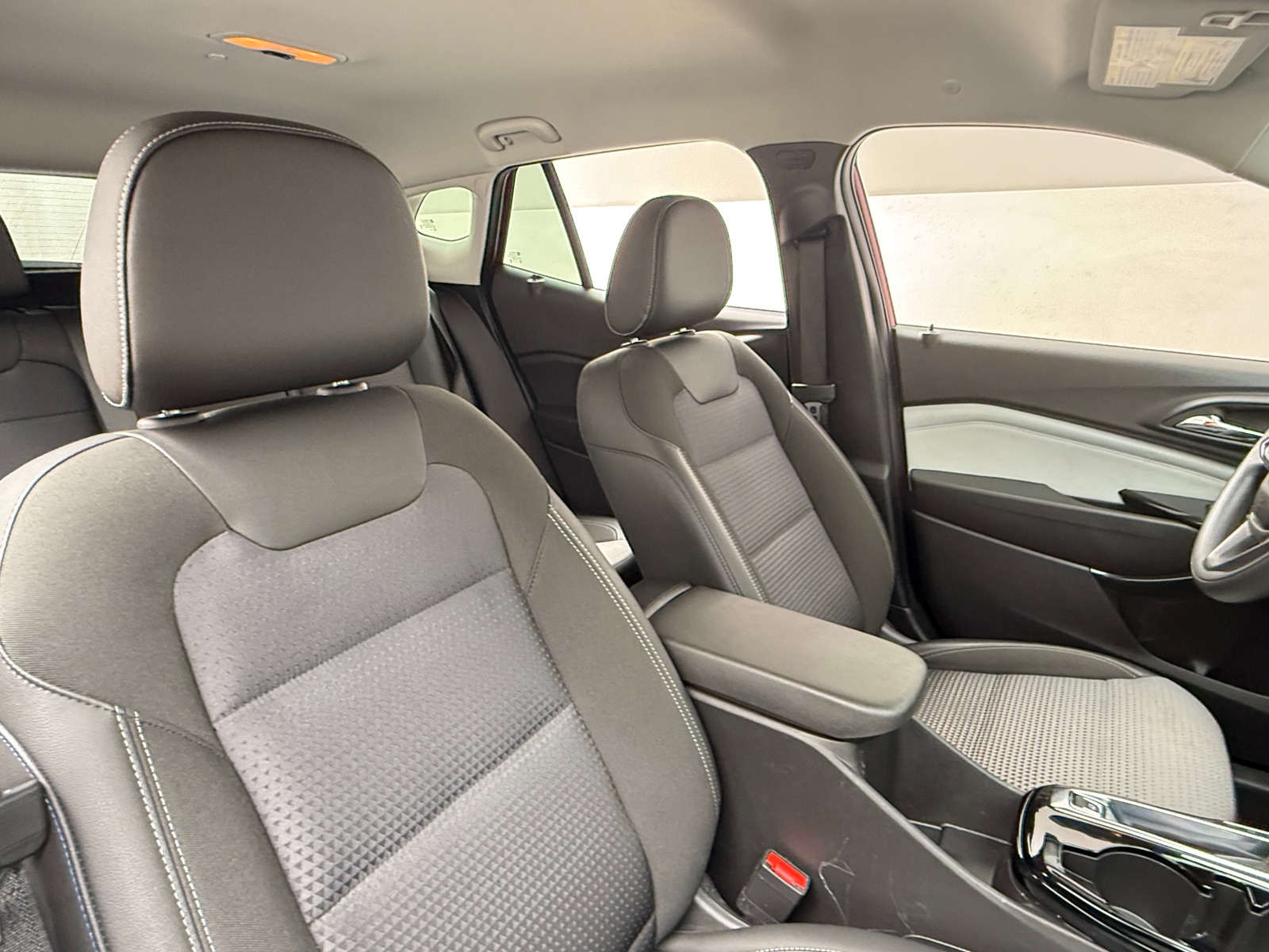 Thumbnail: 2025 Chevrolet Trax - 2