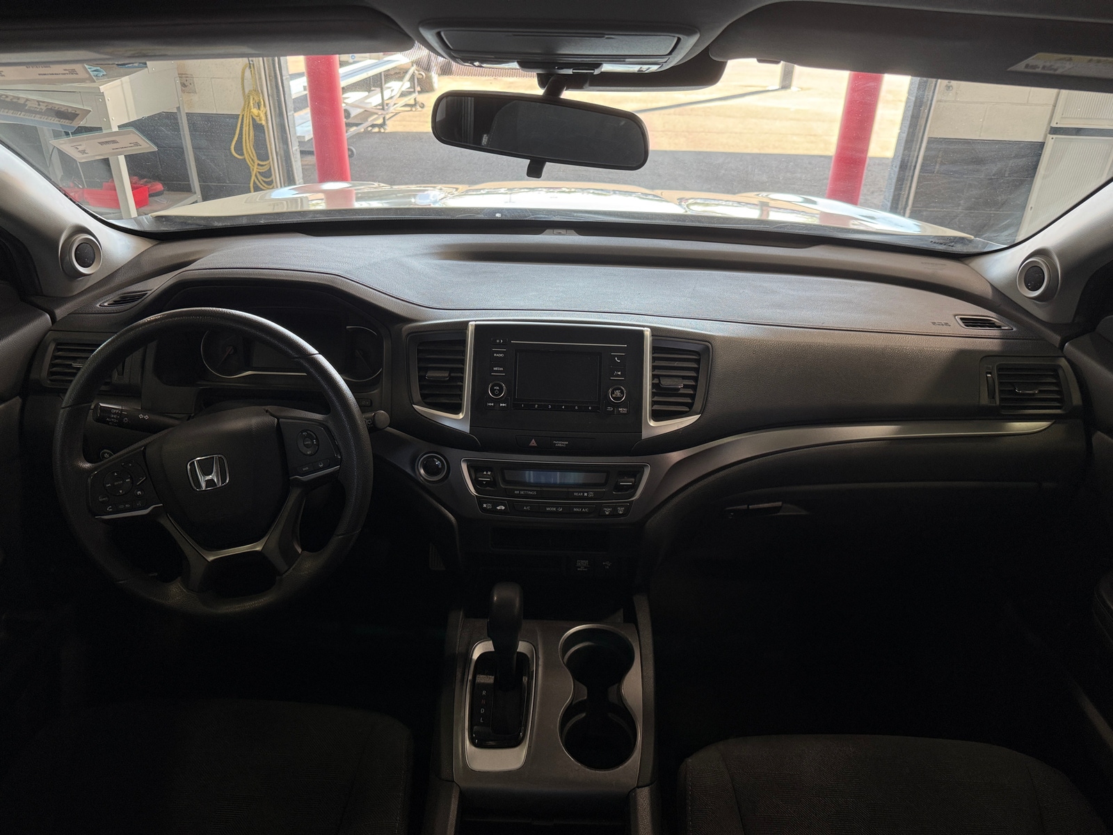 Thumbnail: 2019 Honda Pilot - 3