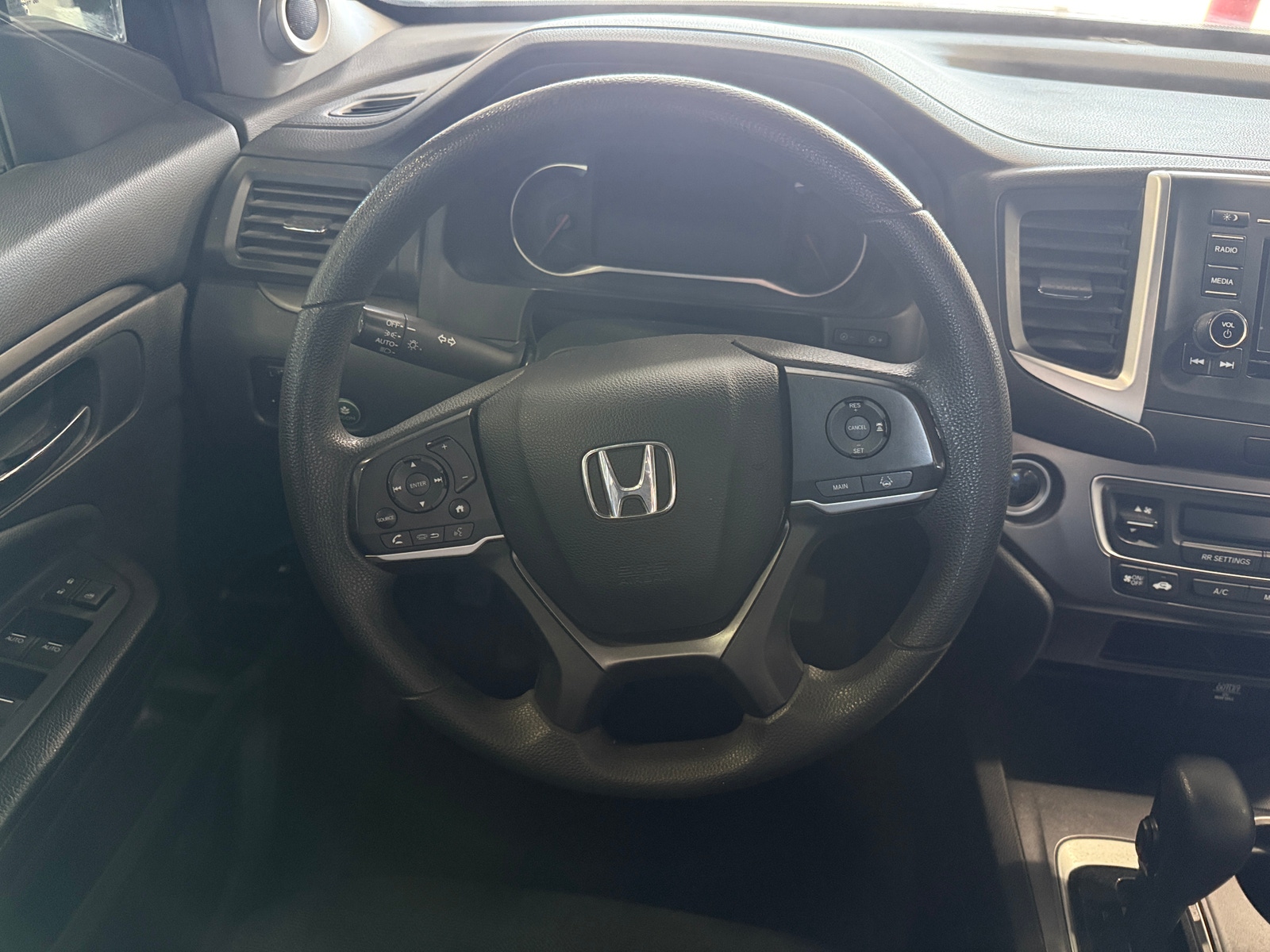 Thumbnail: 2019 Honda Pilot - 5