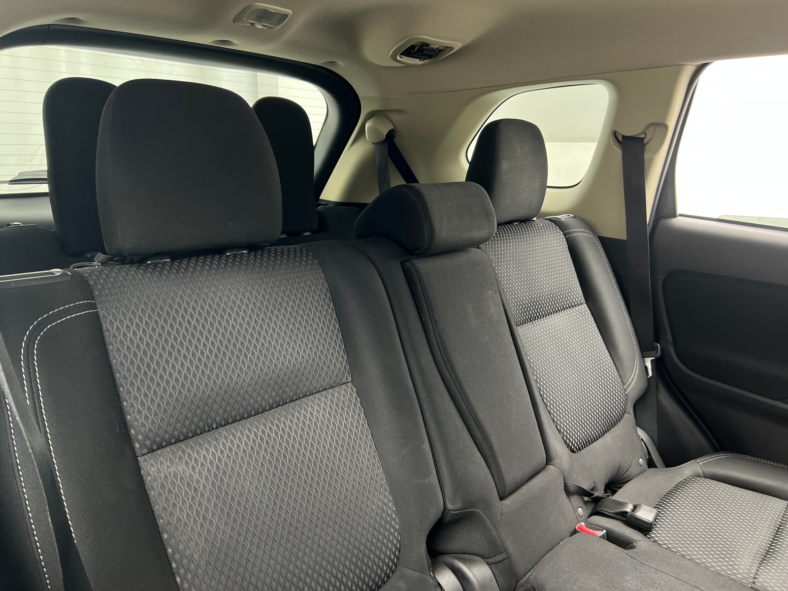 Thumbnail: 2019 Mitsubishi Outlander - 6