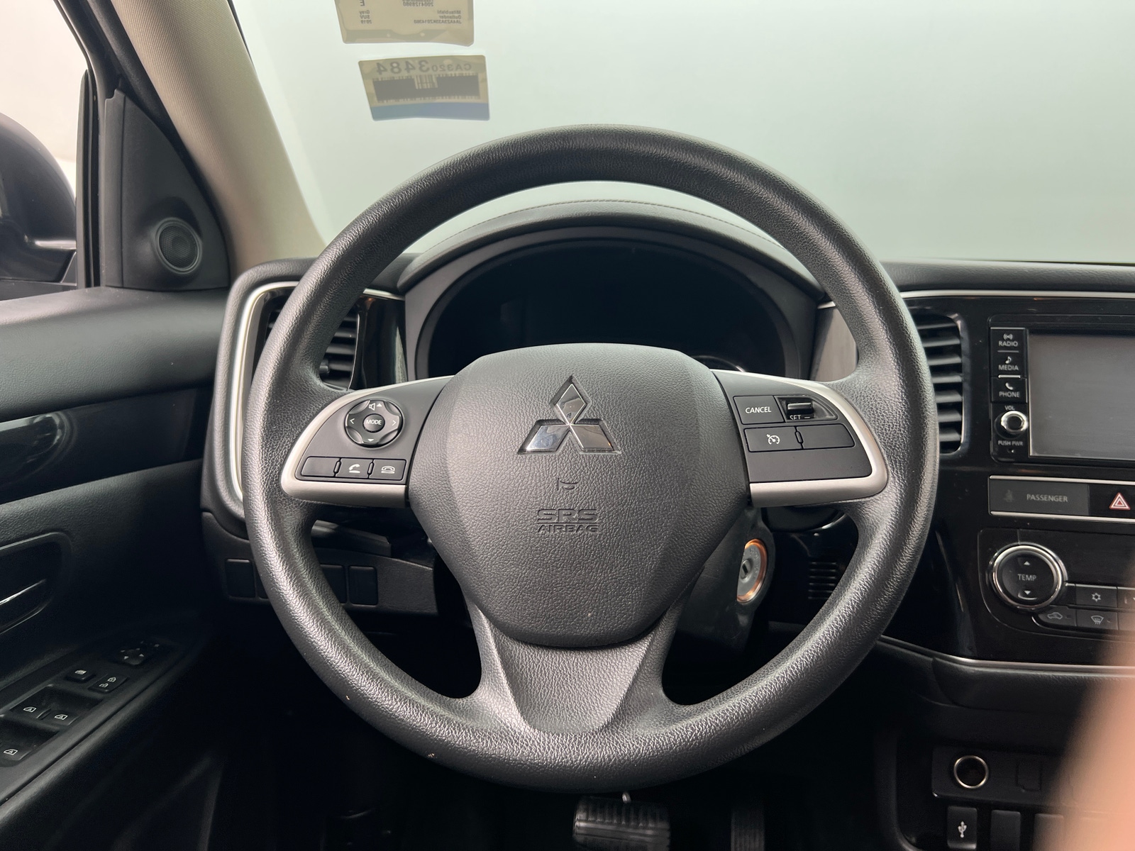 Thumbnail: 2019 Mitsubishi Outlander - 5