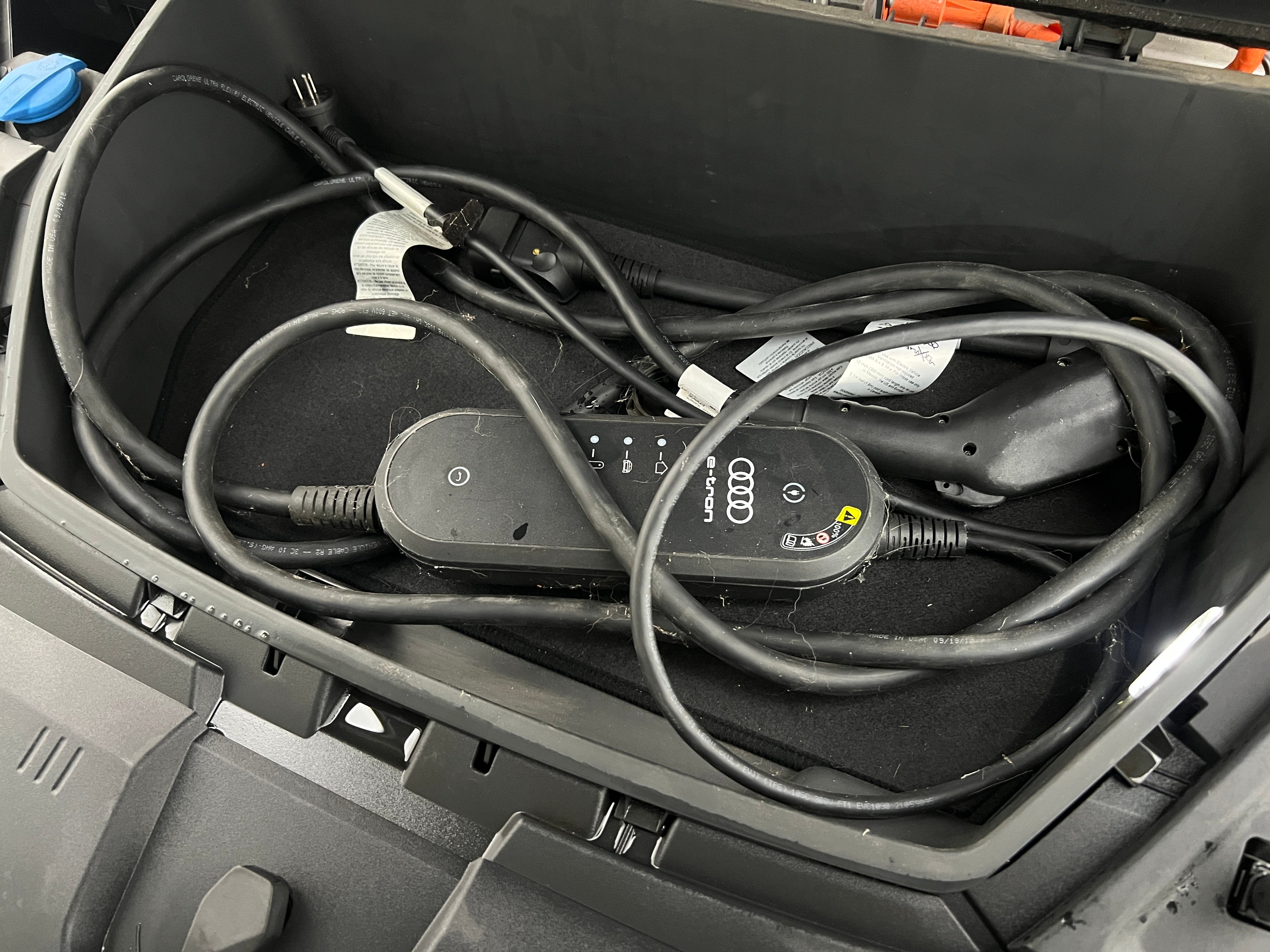 Used 2019 Audi e-tron Prestige with VIN WA1VAAGE4KB006119 for sale in Oak Creek, WI