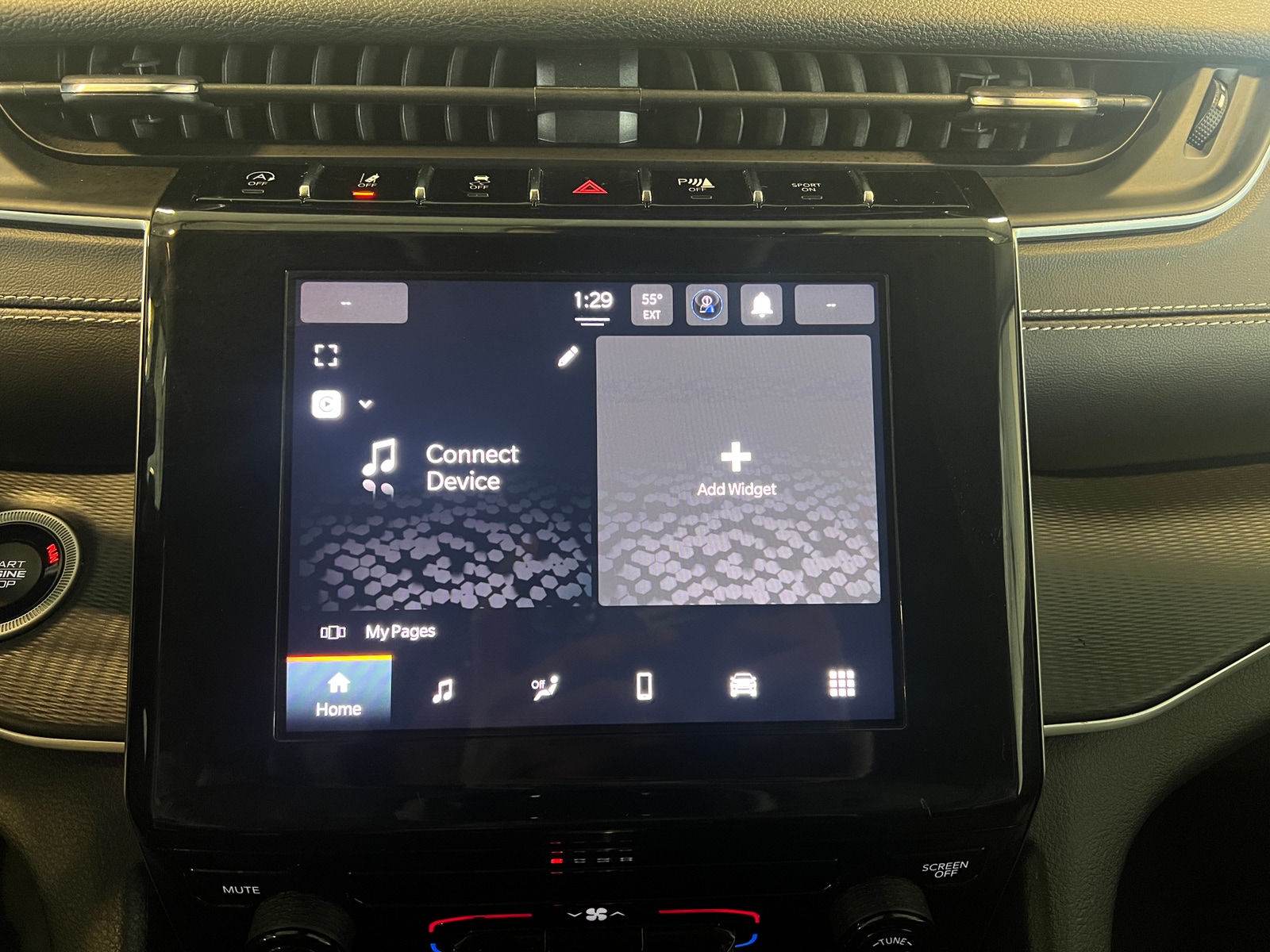 Thumbnail: 2023 Jeep Grand Cherokee L - 4