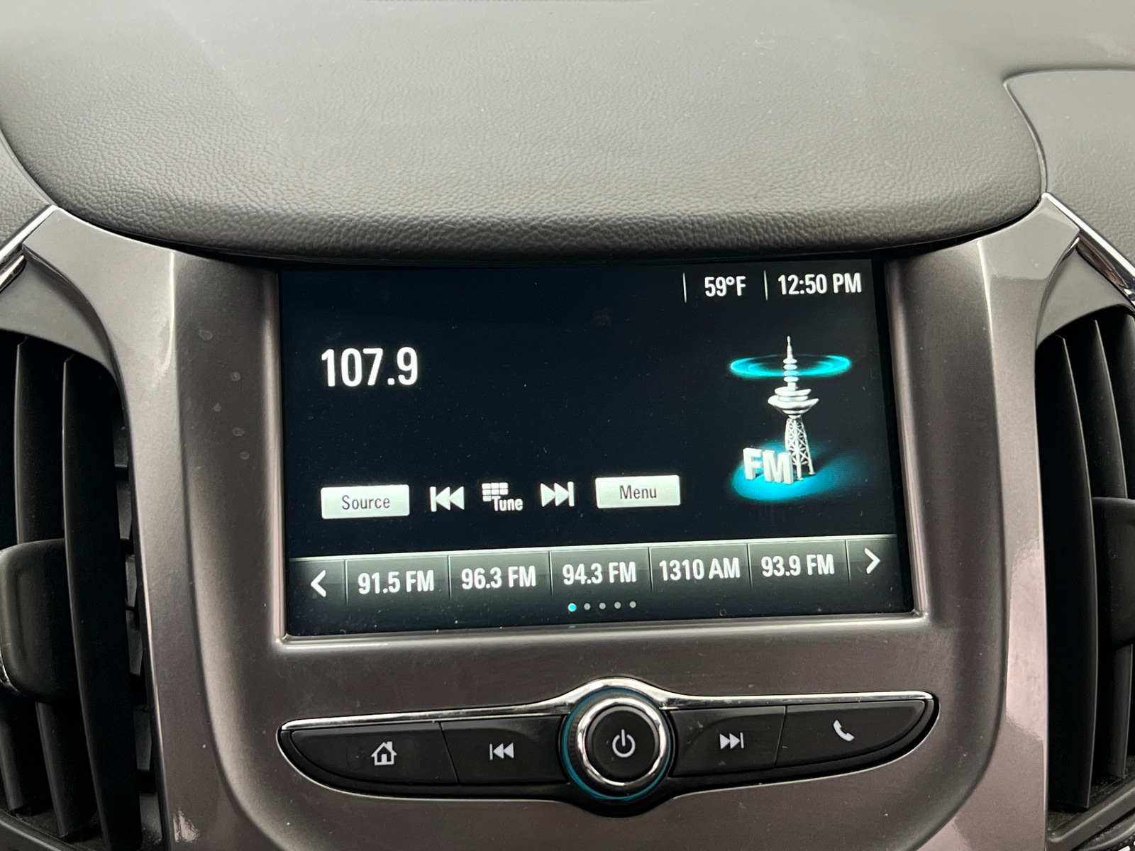 Thumbnail: 2017 Chevrolet Cruze - 4