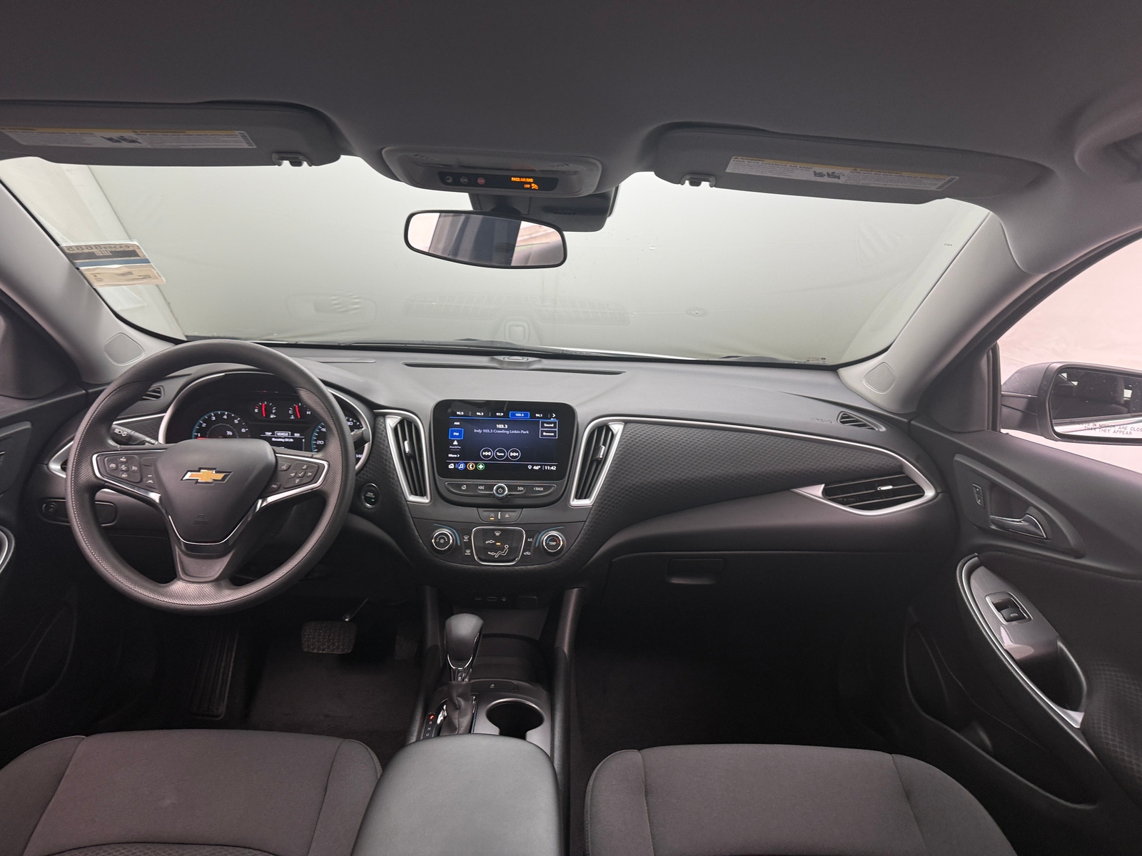 Thumbnail: 2023 Chevrolet Malibu - 3