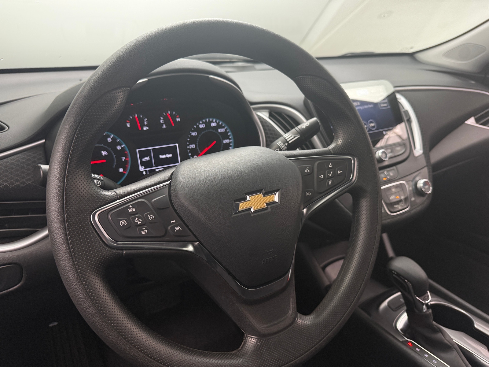 Thumbnail: 2023 Chevrolet Malibu - 5