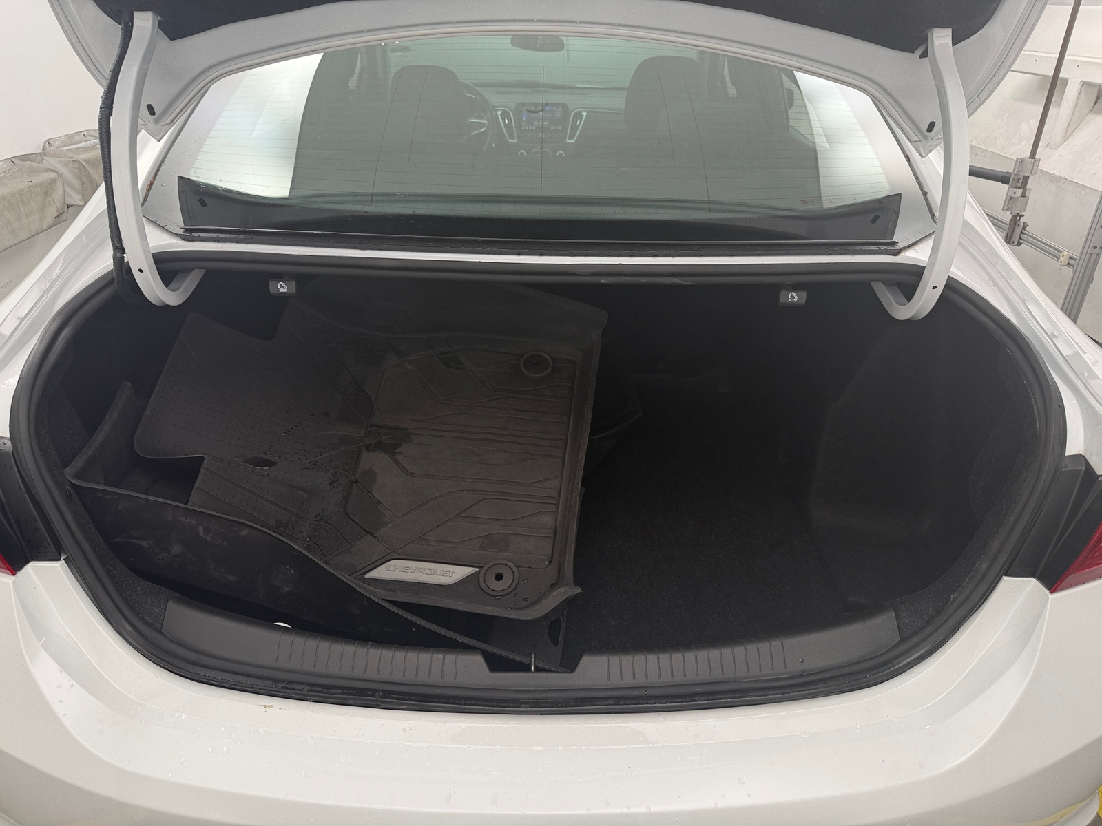 Thumbnail: 2023 Chevrolet Malibu - 7