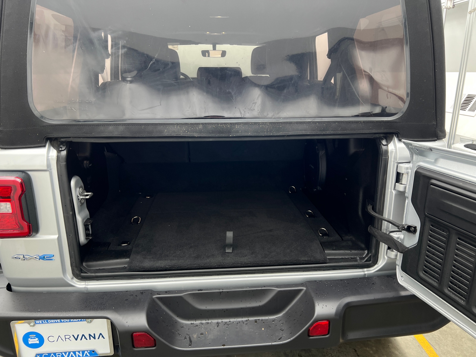 Thumbnail: 2022 Jeep Wrangler - 6