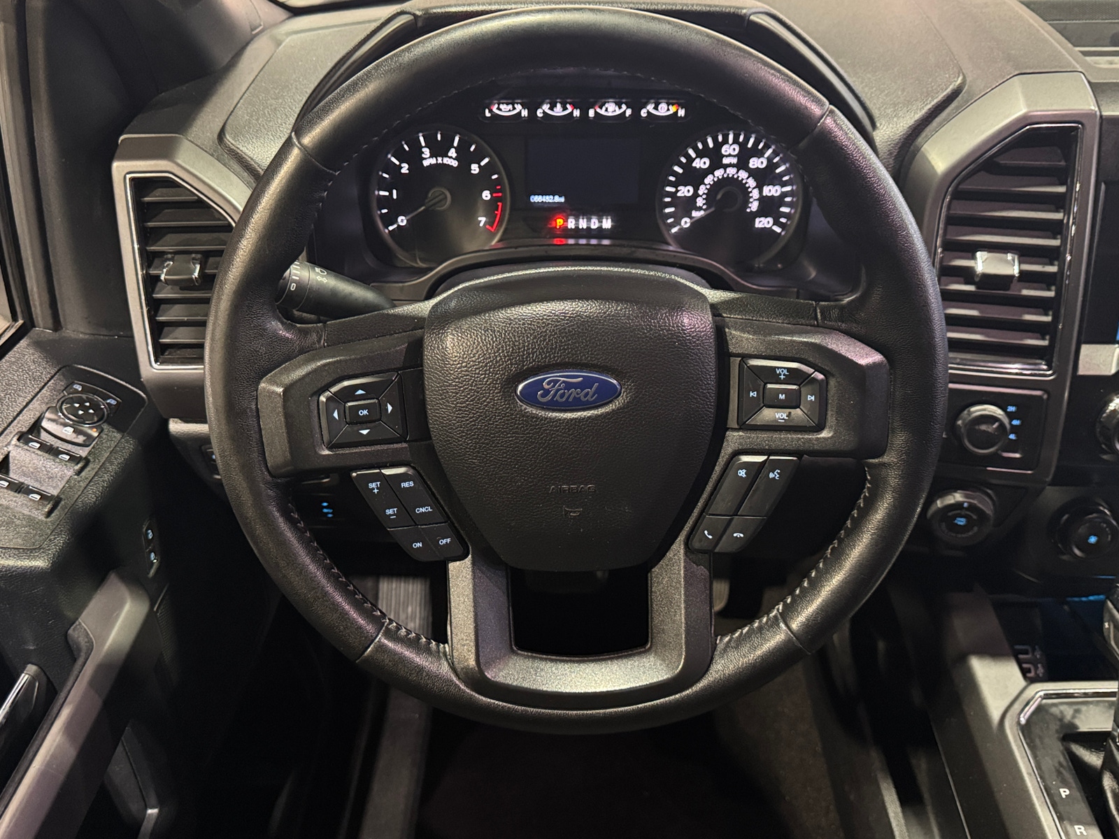 Thumbnail: 2020 Ford Econoline - 5