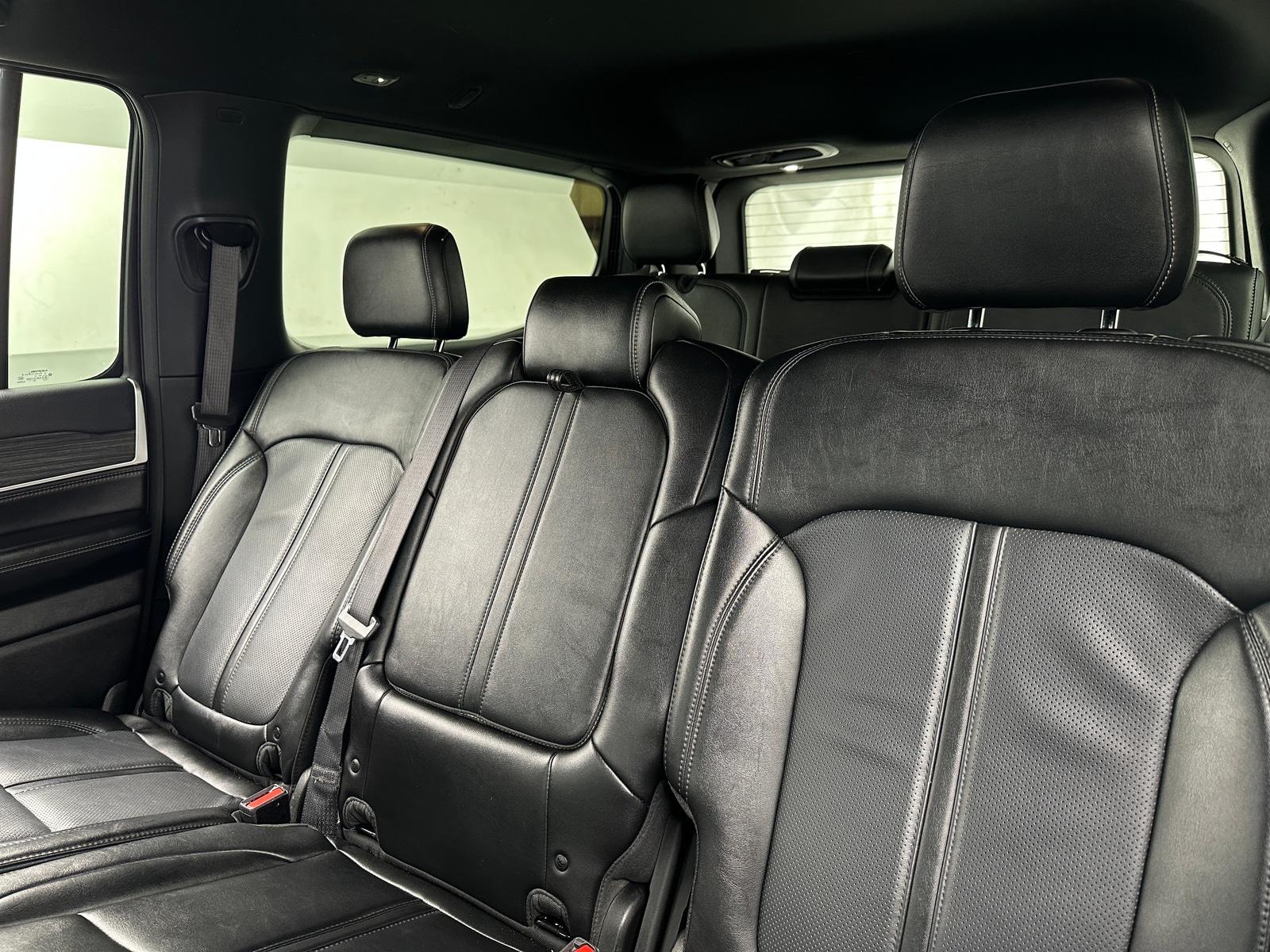 Thumbnail: 2024 Jeep Wagoneer - 5