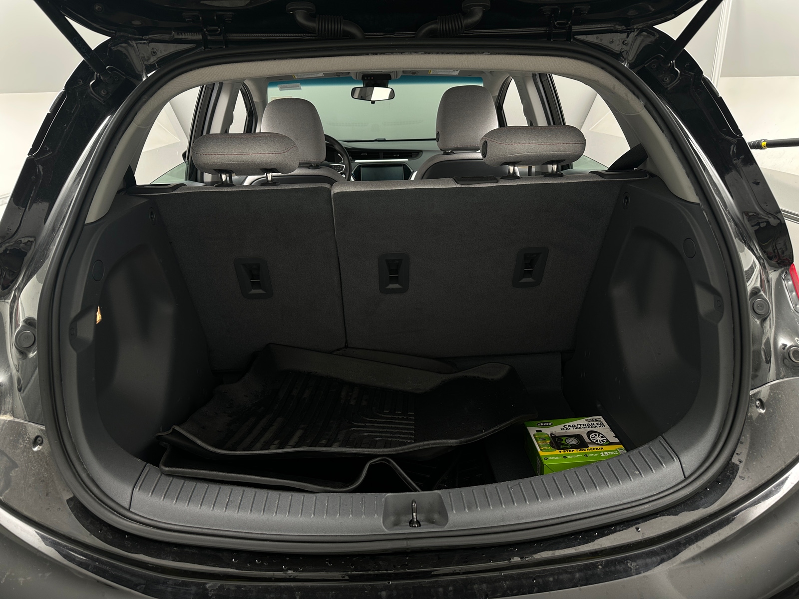 Thumbnail: 2018 Chevrolet Bolt EV - 7