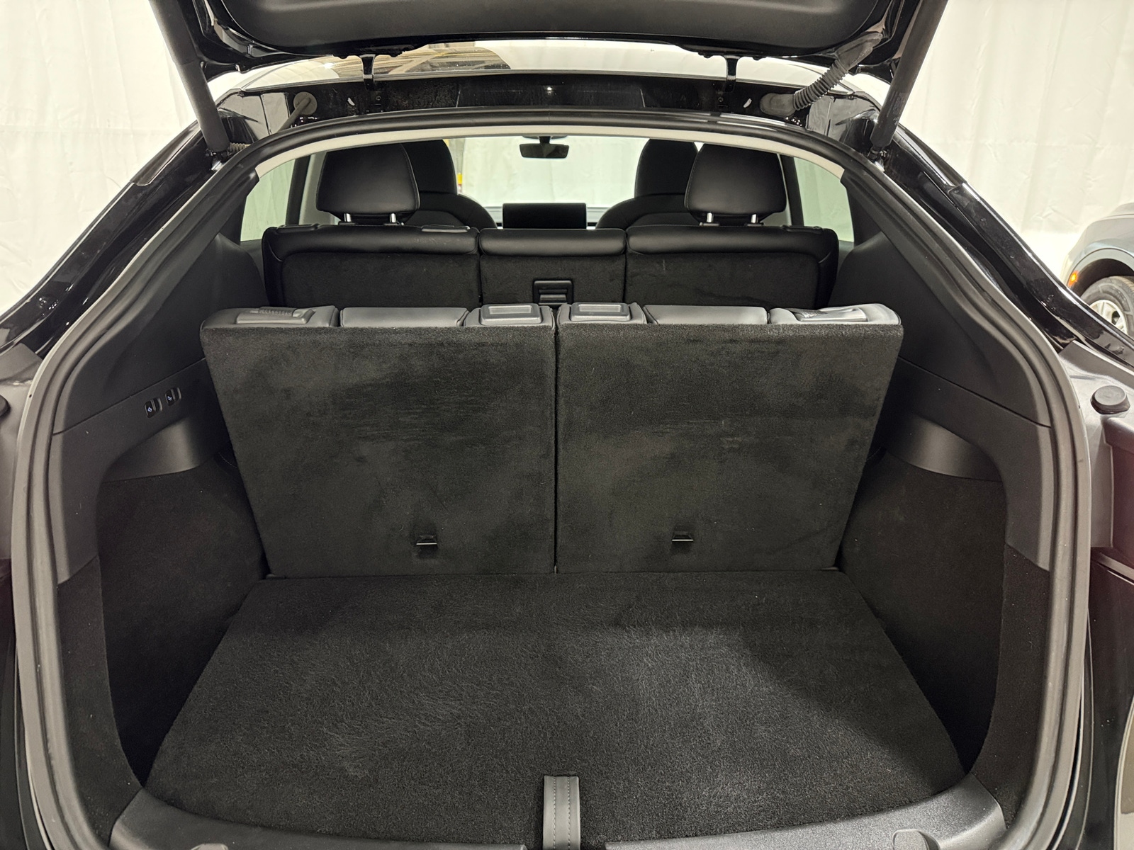 Thumbnail: 2023 Tesla Model Y - 6