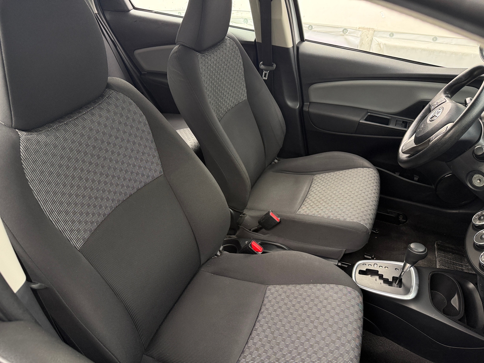 Thumbnail: 2017 Toyota Yaris - 2