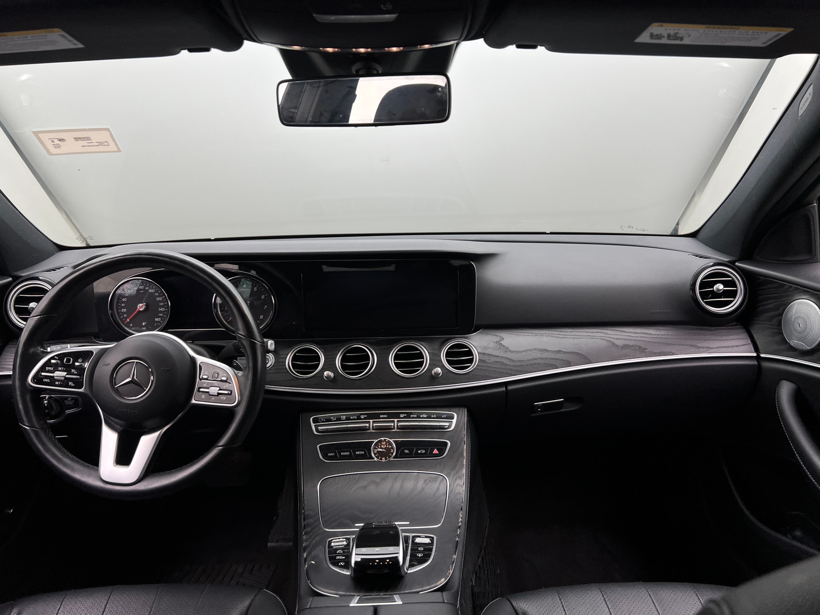 Thumbnail: 2019 Mercedes-Benz E-Class - 2