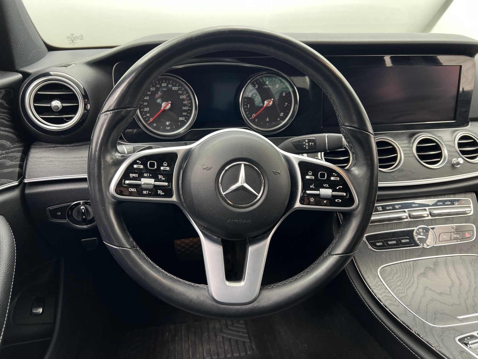 Thumbnail: 2019 Mercedes-Benz E-Class - 4