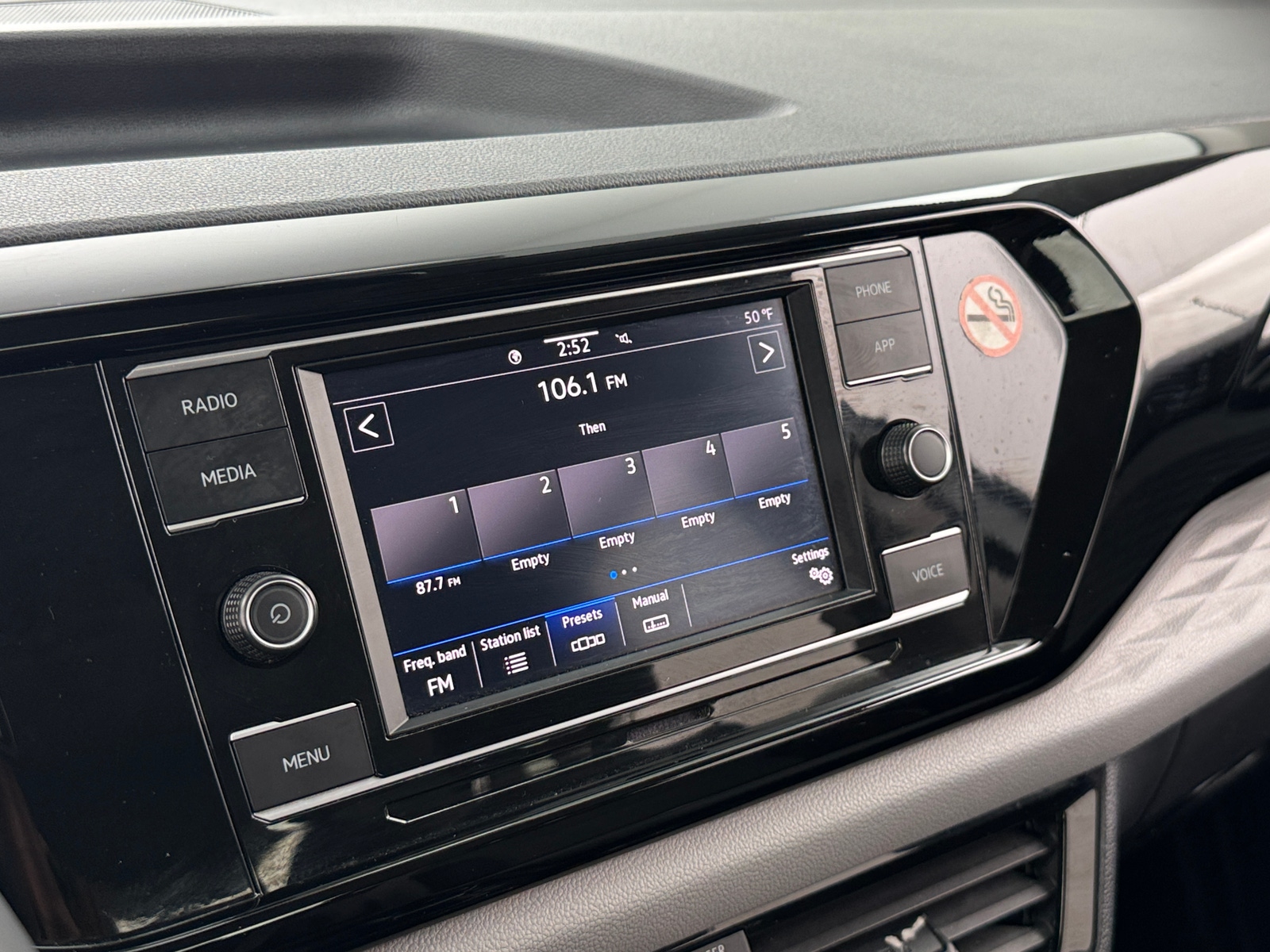 Thumbnail: 2024 Volkswagen Taos - 4