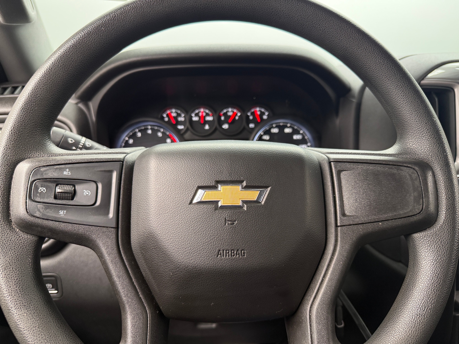 Thumbnail: 2019 Chevrolet Silverado 1500 - 5