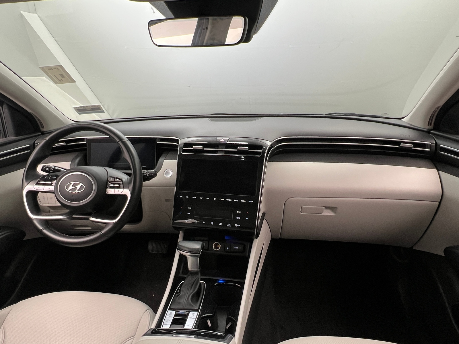 Thumbnail: 2024 Hyundai Tucson - 3