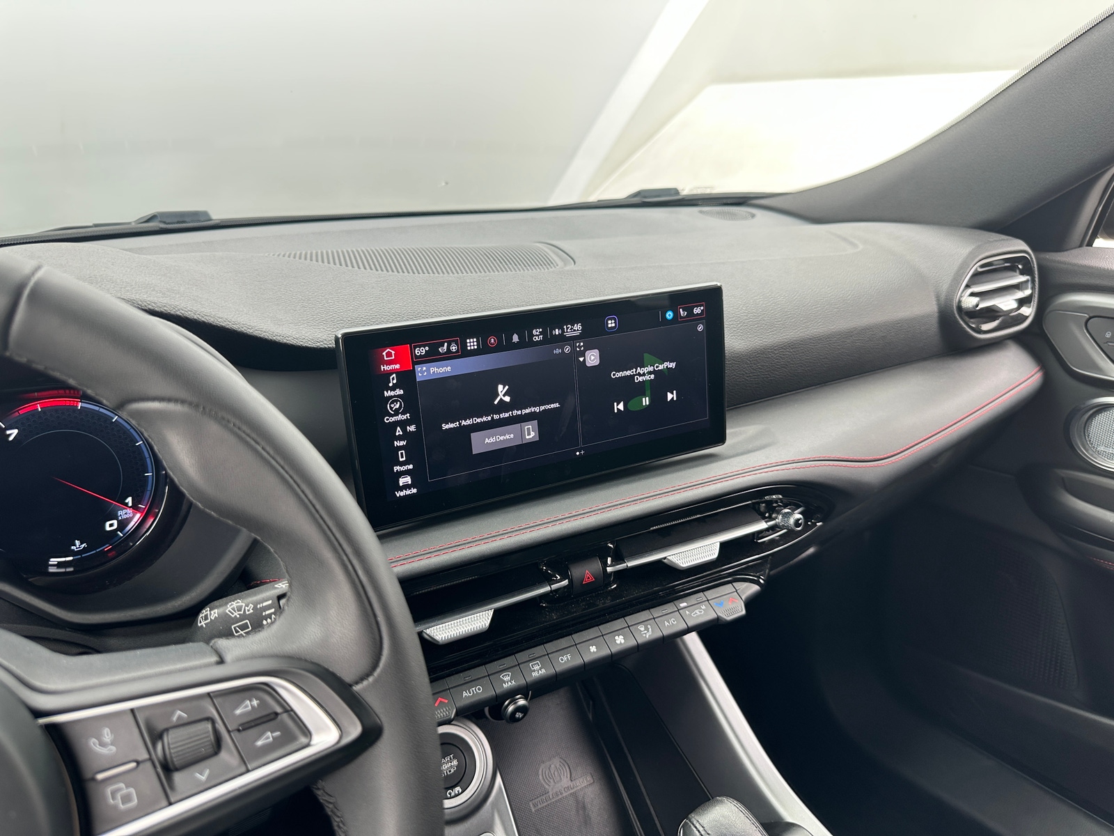 Thumbnail: 2023 Dodge Hornet - 3