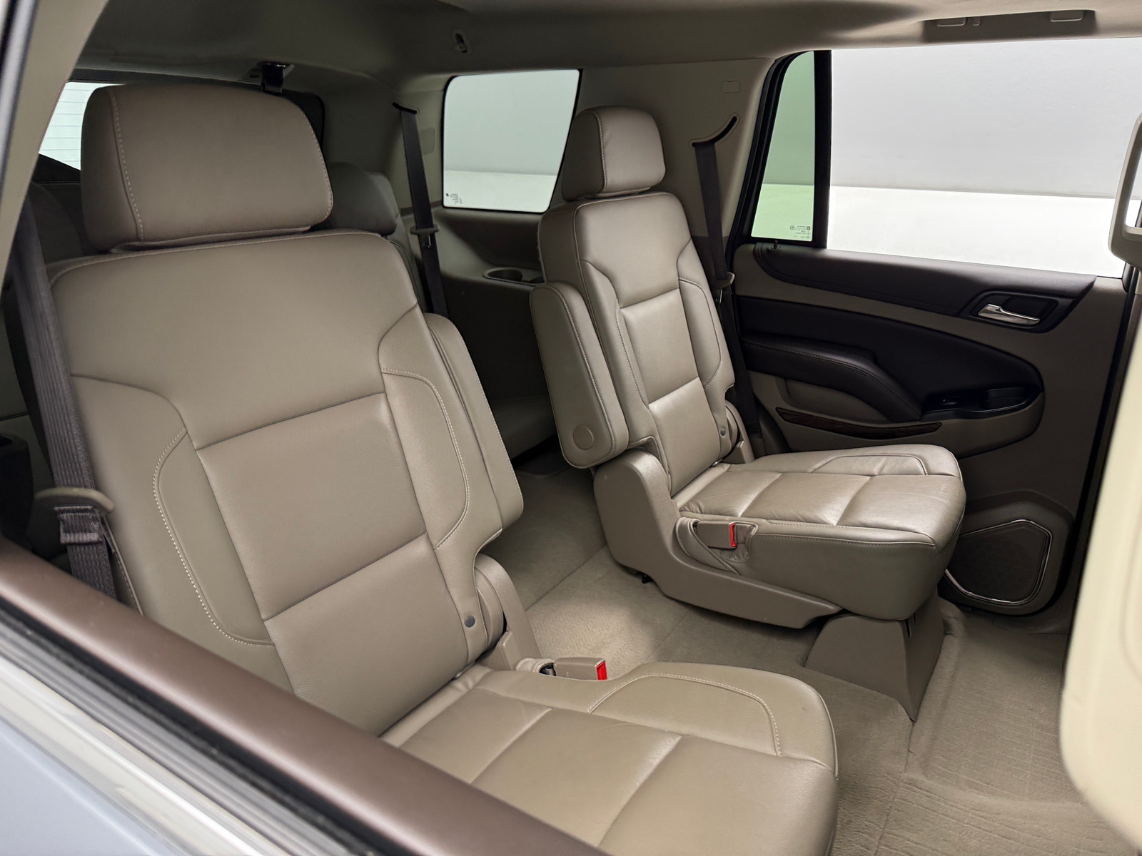 Thumbnail: 2019 Chevrolet Tahoe - 5