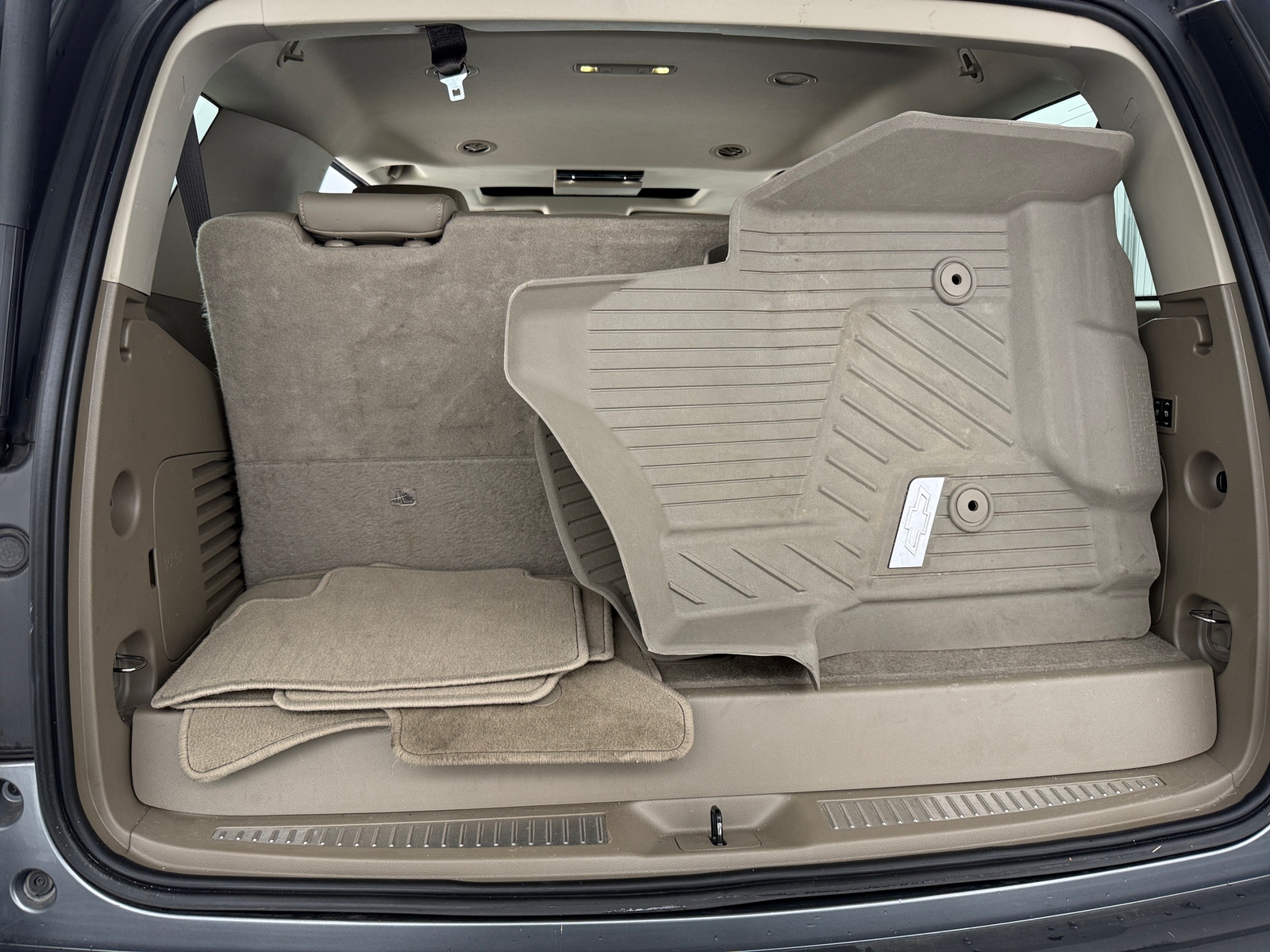 Thumbnail: 2019 Chevrolet Tahoe - 6