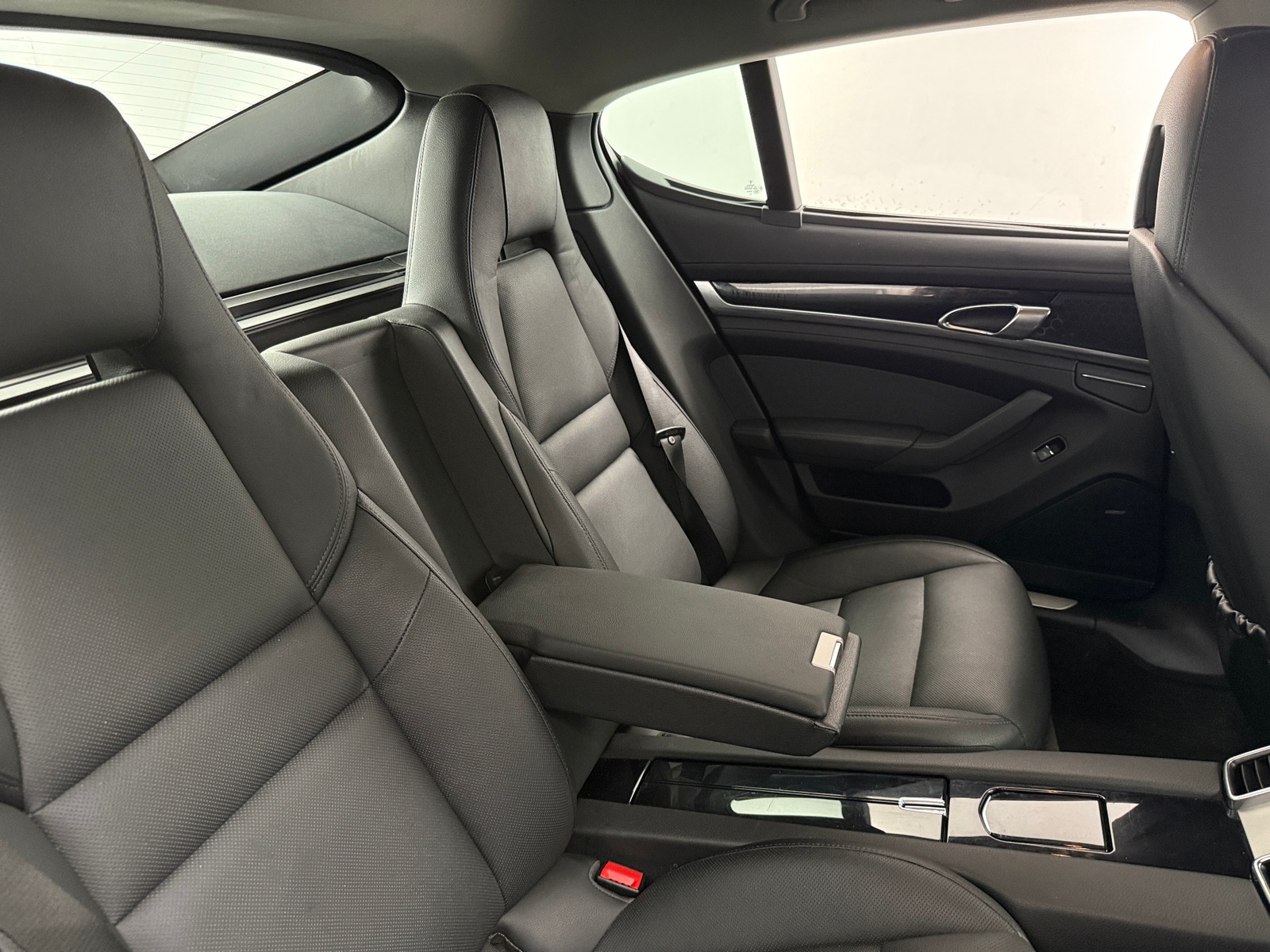 Thumbnail: 2013 Porsche Panamera - 5