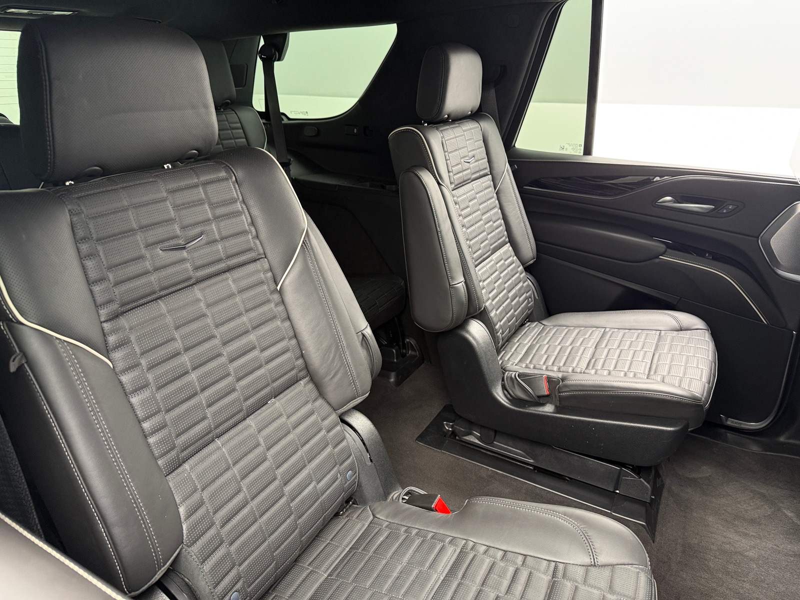 Thumbnail: 2023 Cadillac Escalade - 5