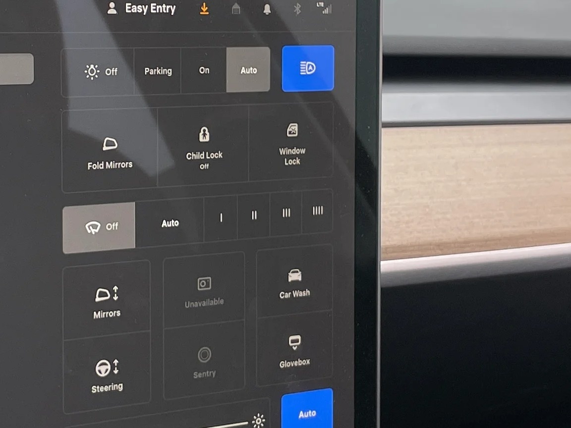 Thumbnail: 2024 Tesla Model Y - 3