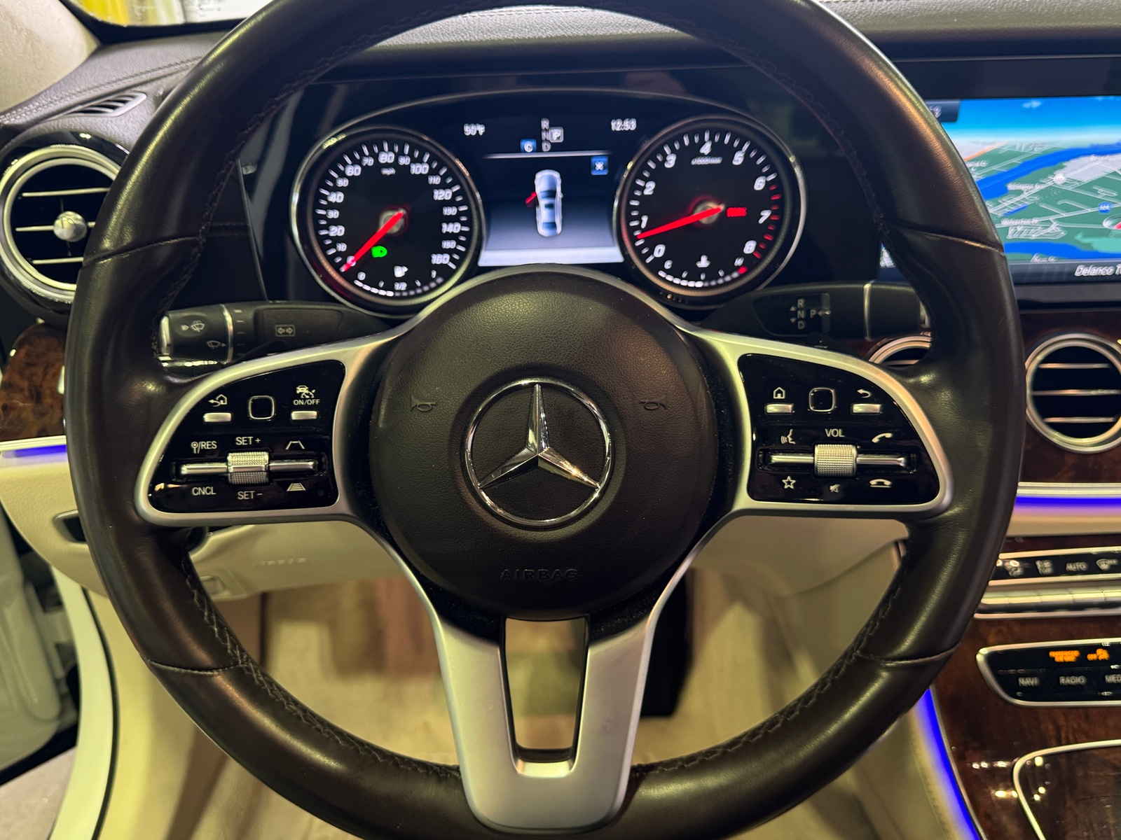 Thumbnail: 2019 Mercedes-Benz E-Class - 4