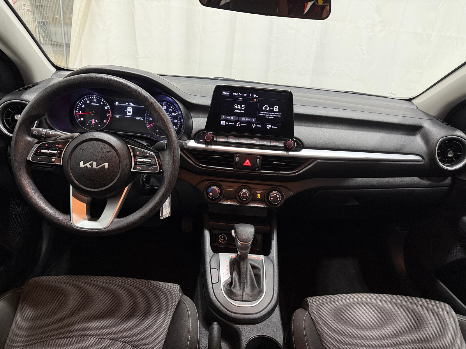 Thumbnail: 2024 Kia Forte - 3