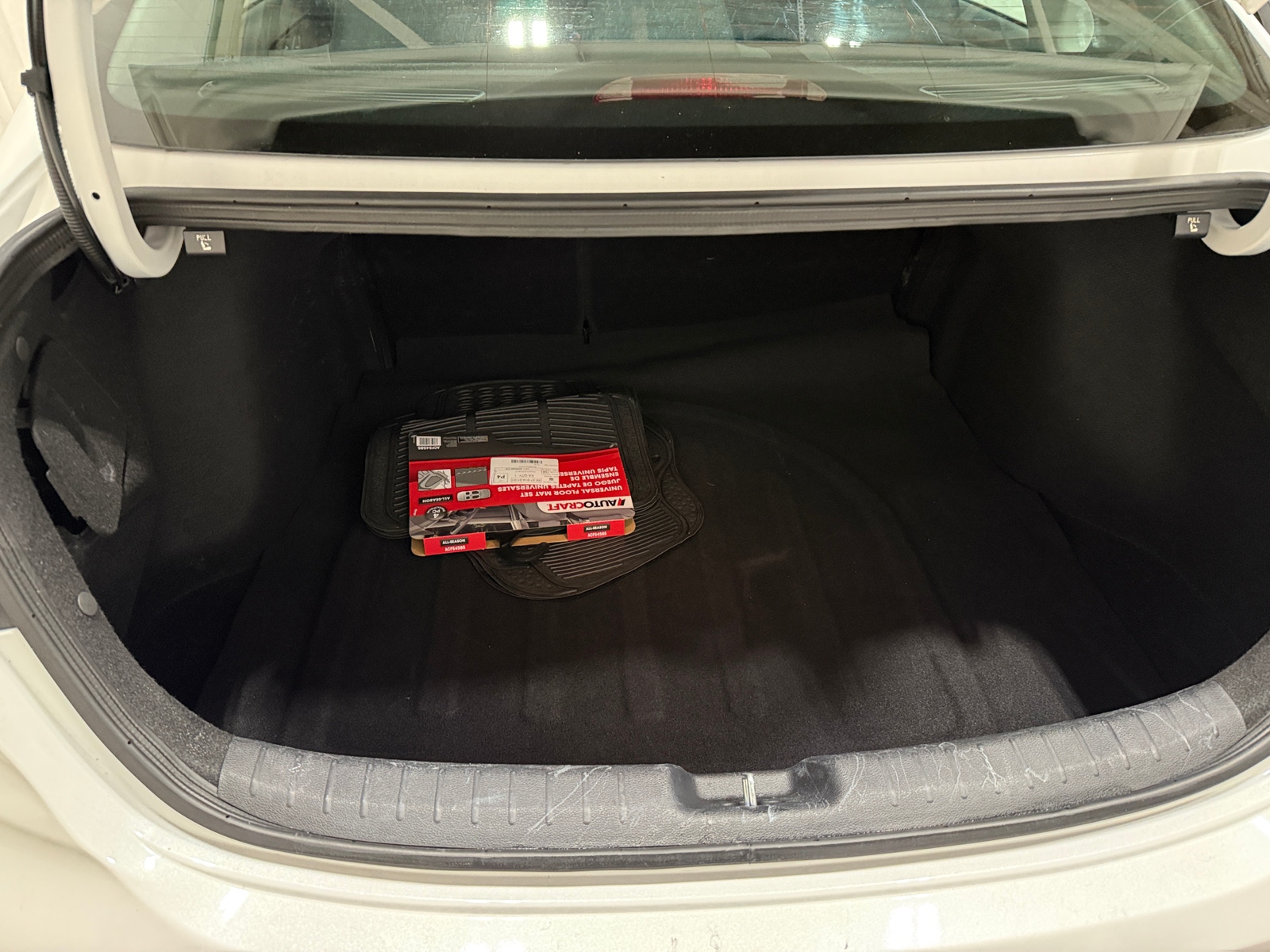 Thumbnail: 2024 Kia Forte - 7