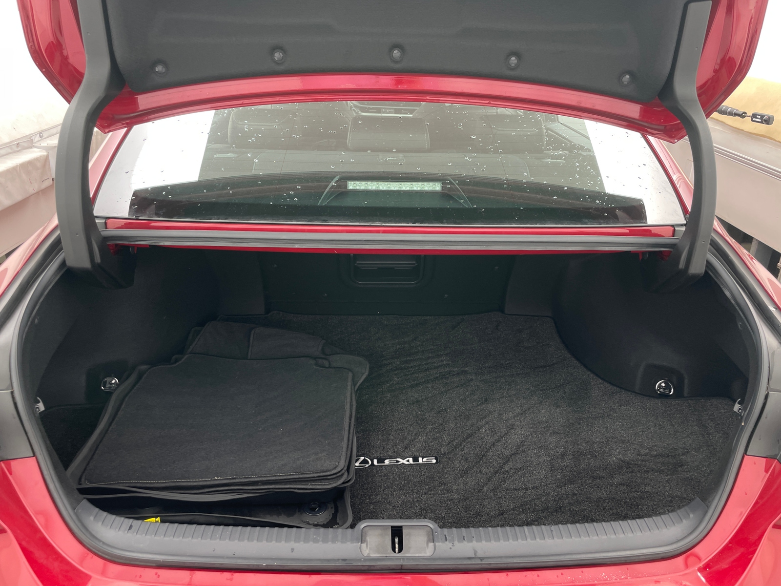 Thumbnail: 2020 Lexus ES - 6