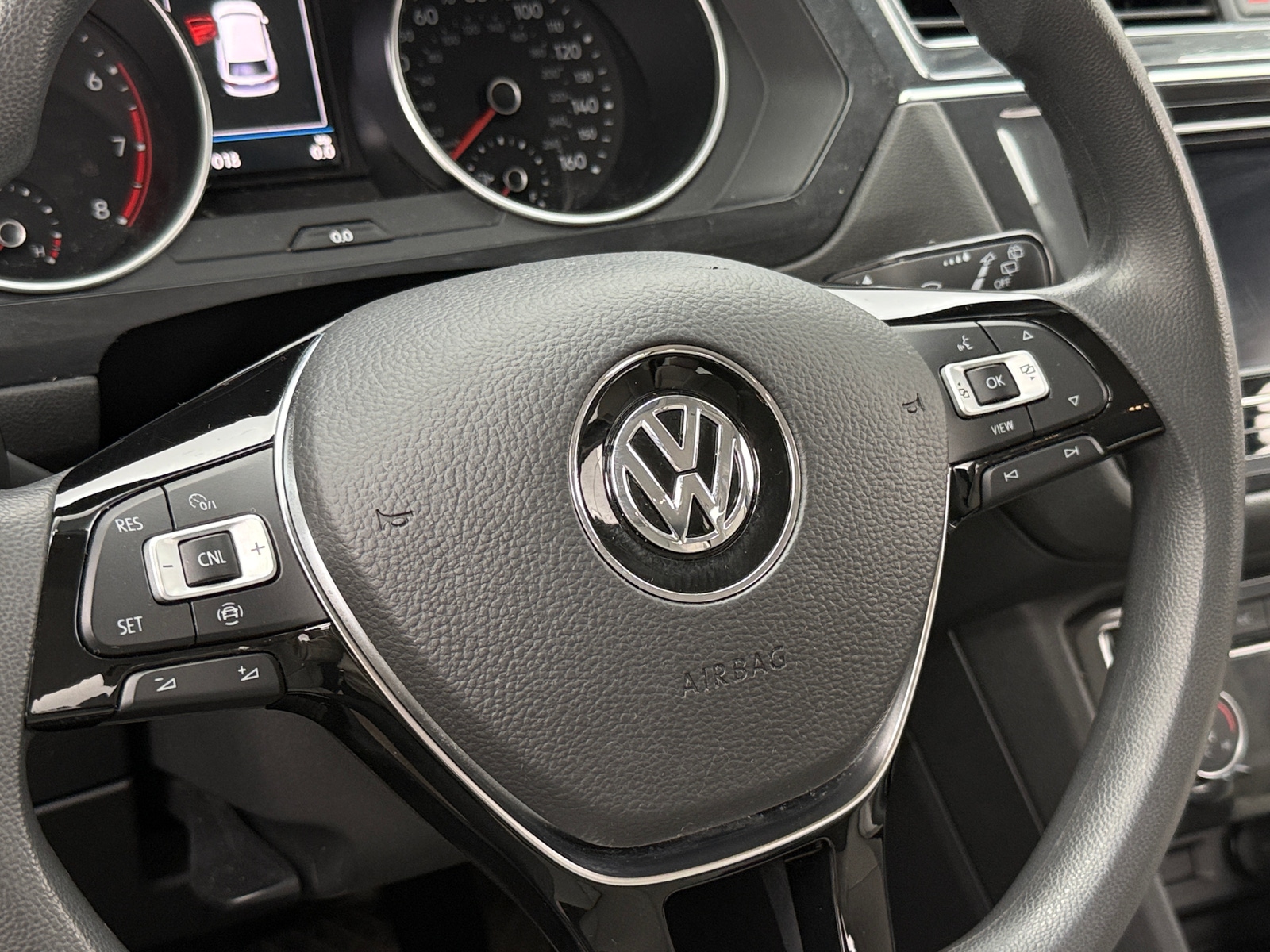 Thumbnail: 2019 Volkswagen Tiguan - 5