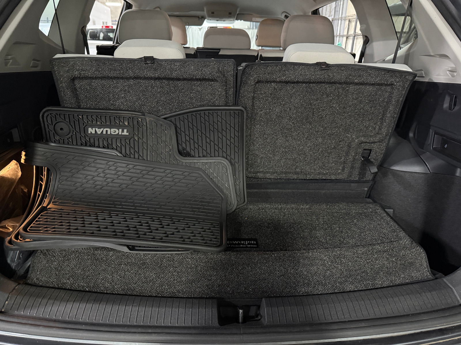 Thumbnail: 2019 Volkswagen Tiguan - 7