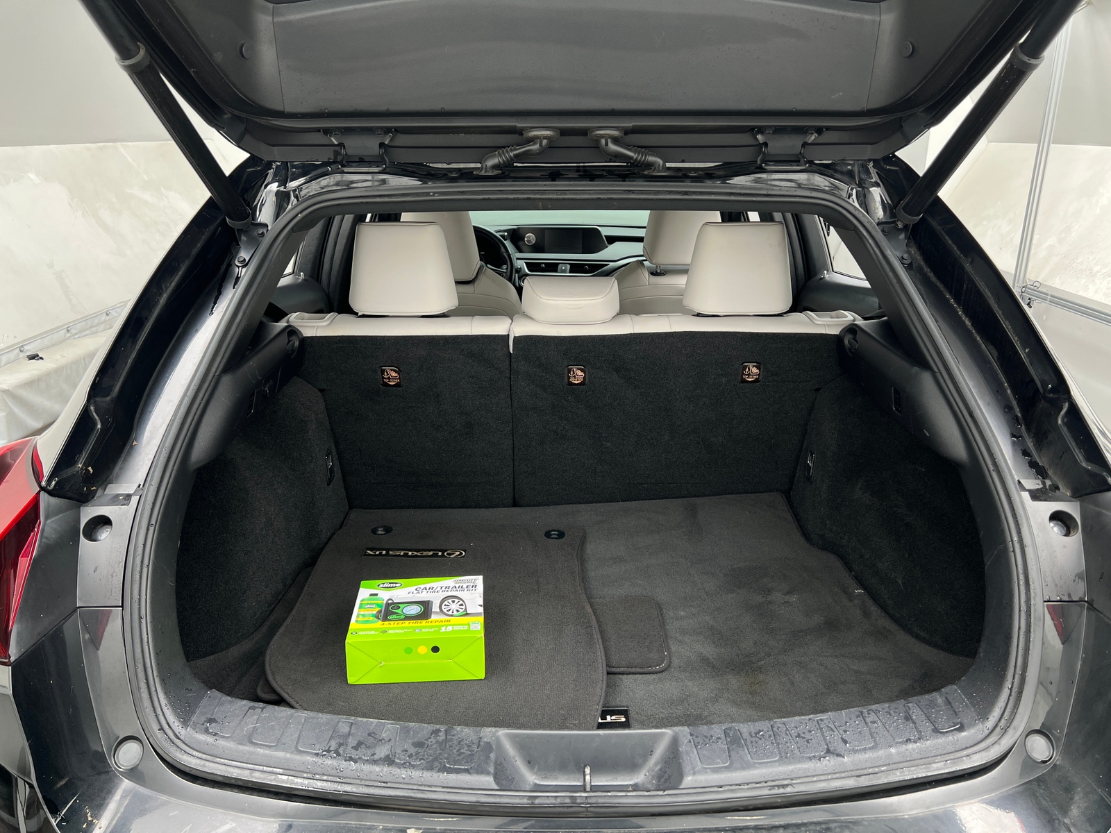 Thumbnail: 2019 Lexus UX - 6