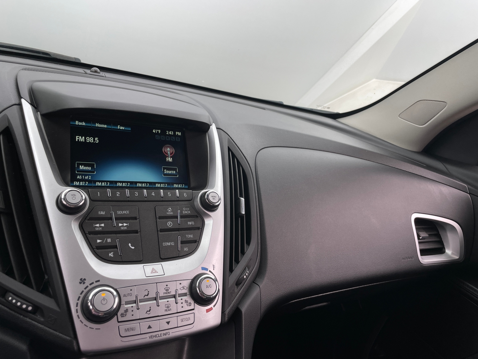 Thumbnail: 2016 Chevrolet Equinox - 4