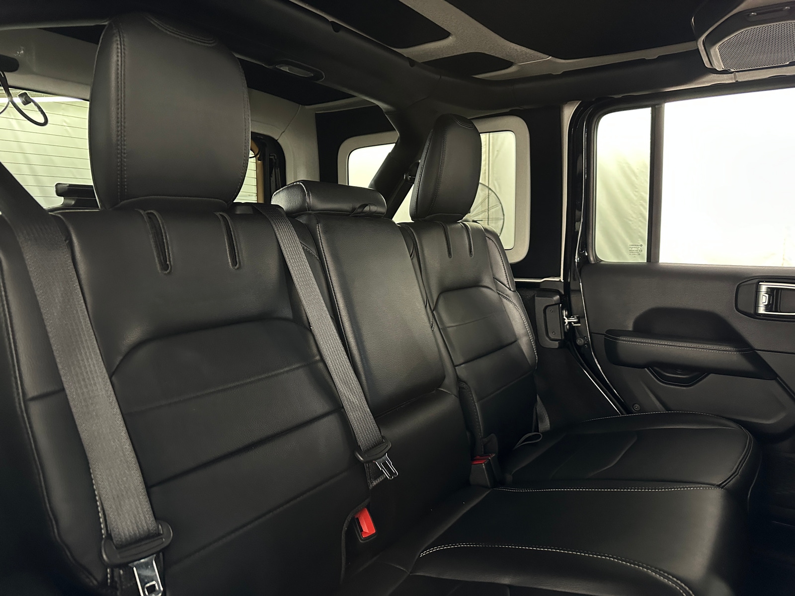 Thumbnail: 2022 Jeep Wrangler - 5