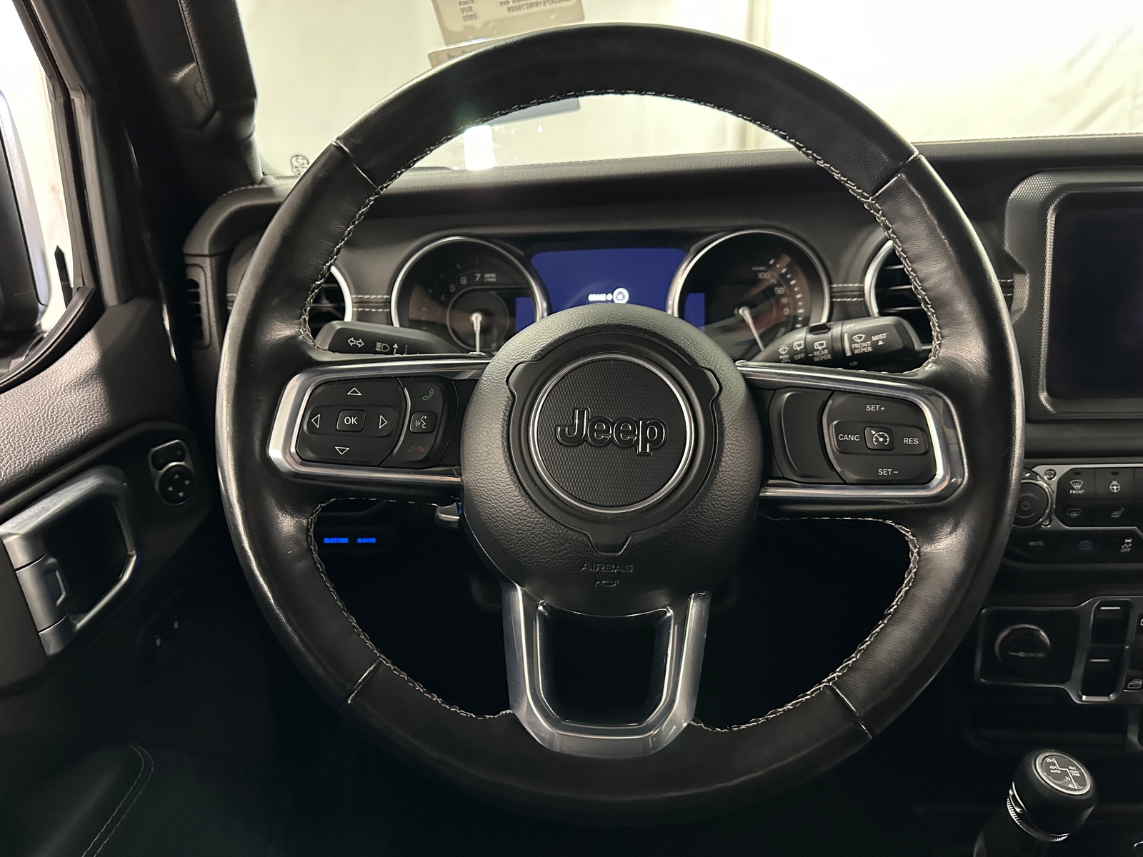 Thumbnail: 2022 Jeep Wrangler - 4