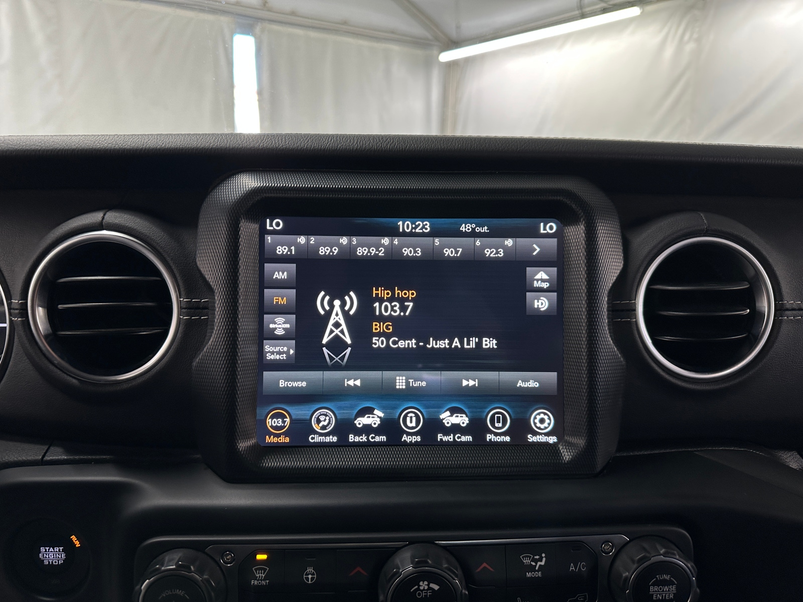 Thumbnail: 2022 Jeep Wrangler - 3