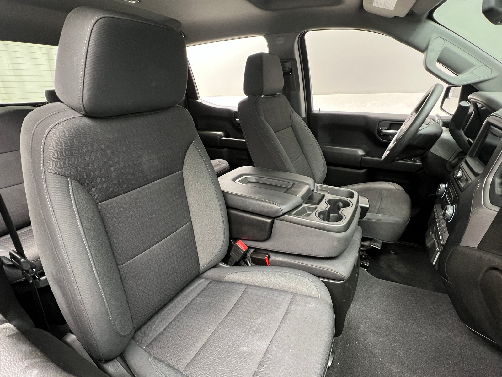 Thumbnail: 2022 Chevrolet Silverado 1500 - 2