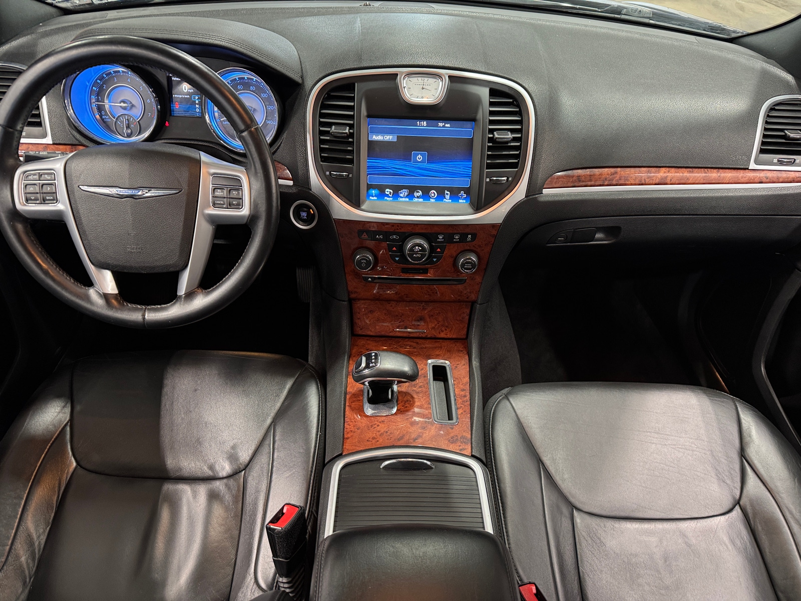 Thumbnail: 2014 Chrysler 300 - 2