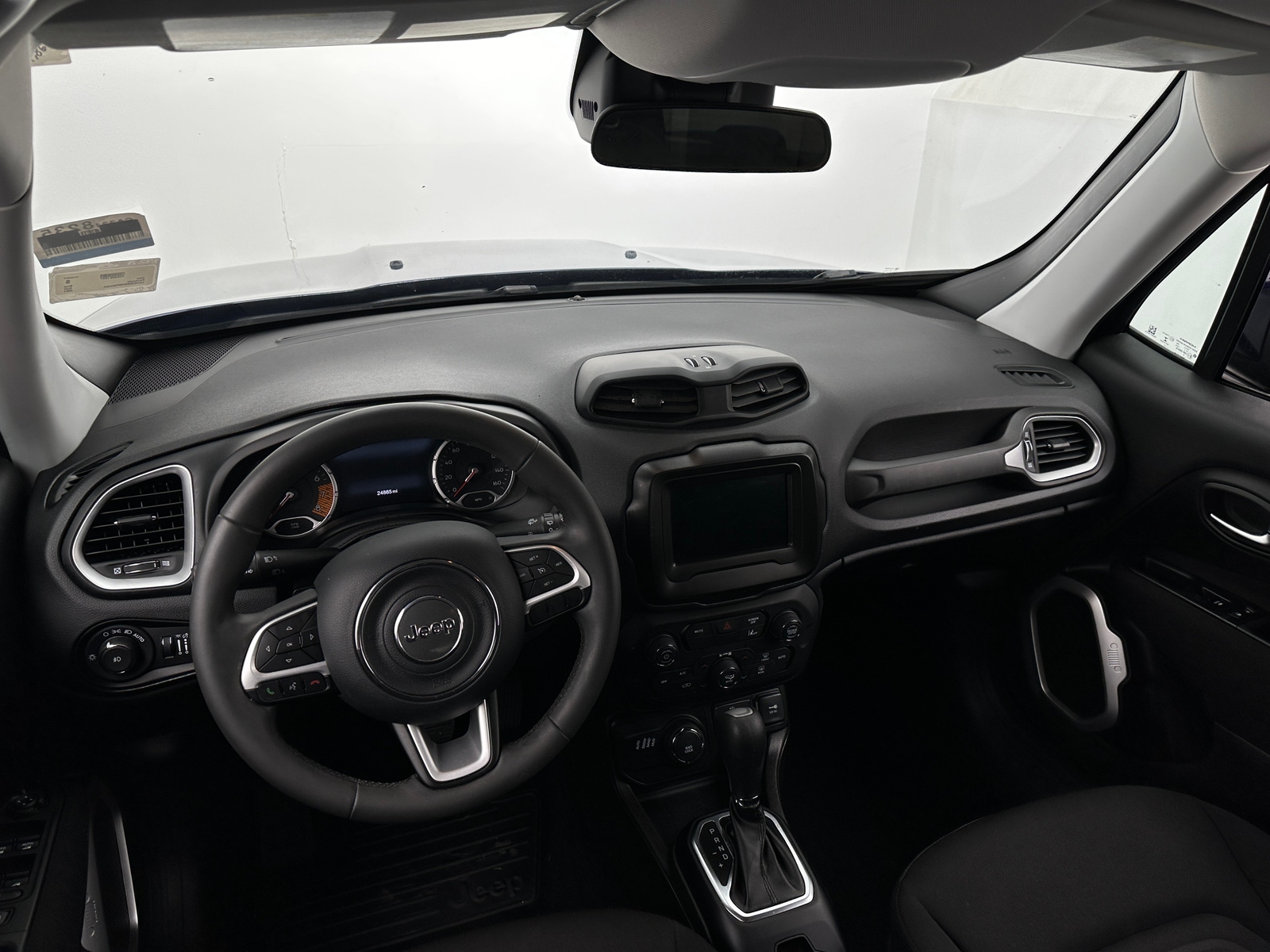 Thumbnail: 2021 Jeep Renegade - 3