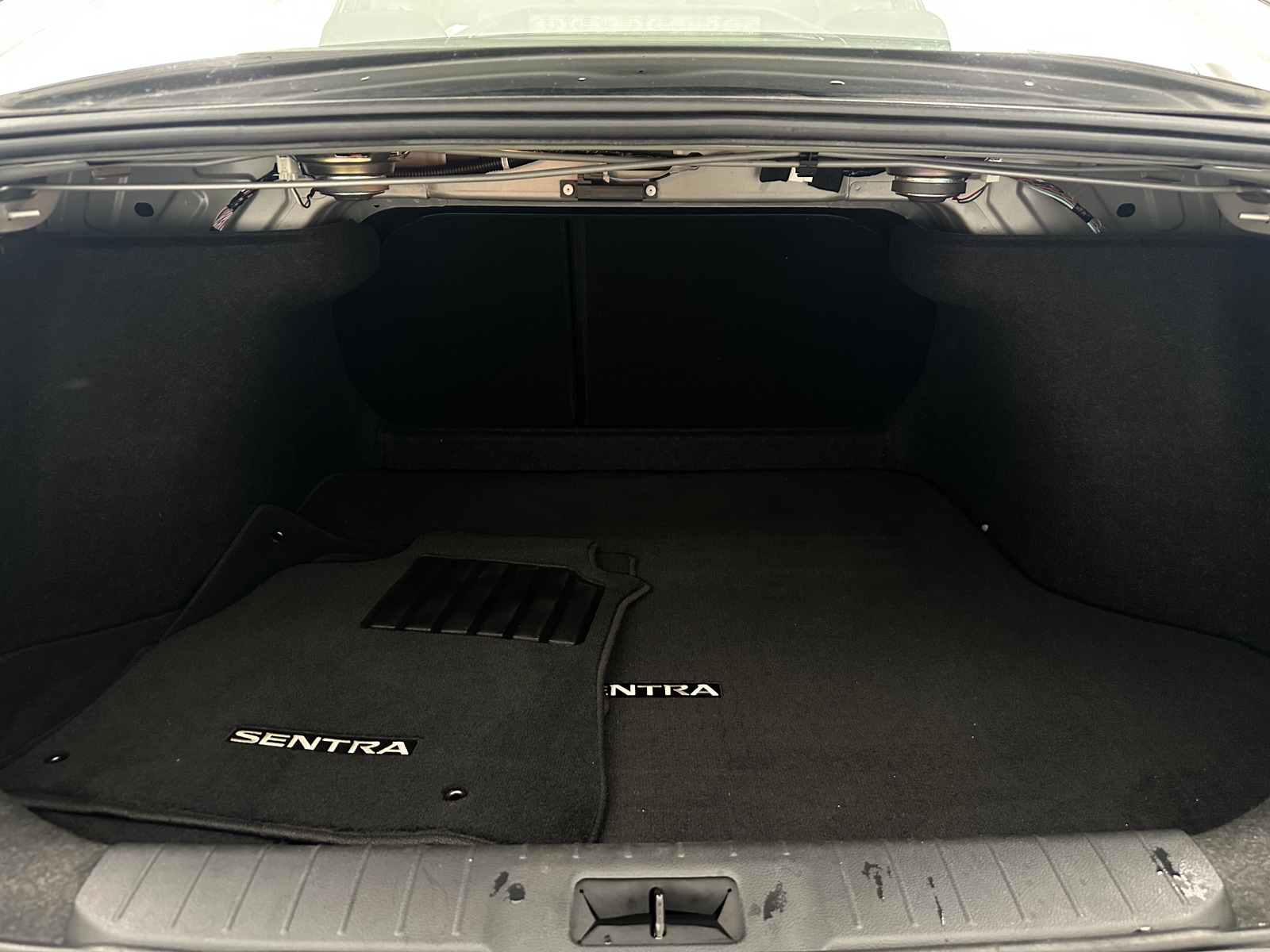 Thumbnail: 2023 Nissan Sentra - 7