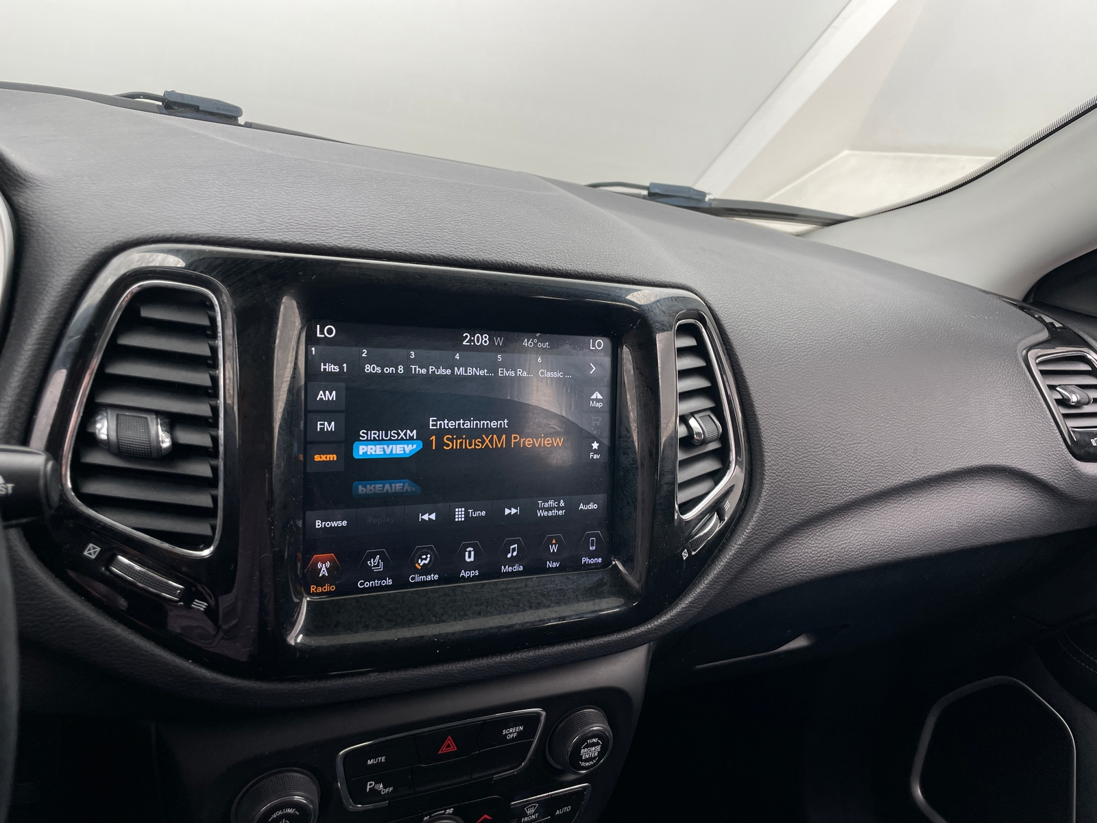 Thumbnail: 2018 Jeep Compass - 3