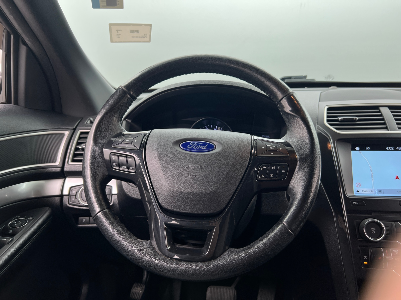 Thumbnail: 2017 Ford Explorer - 5