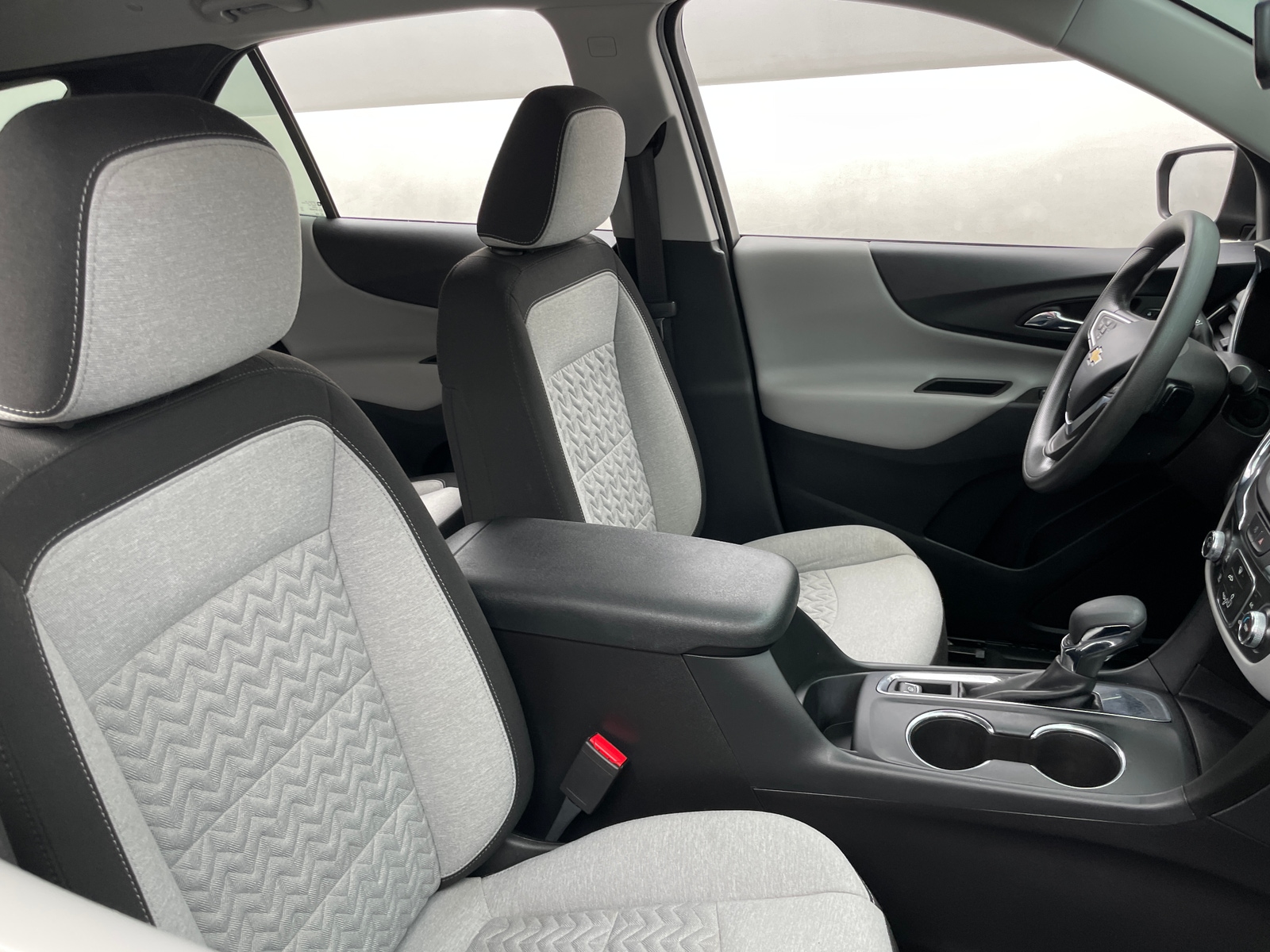 Thumbnail: 2022 Chevrolet Equinox - 2